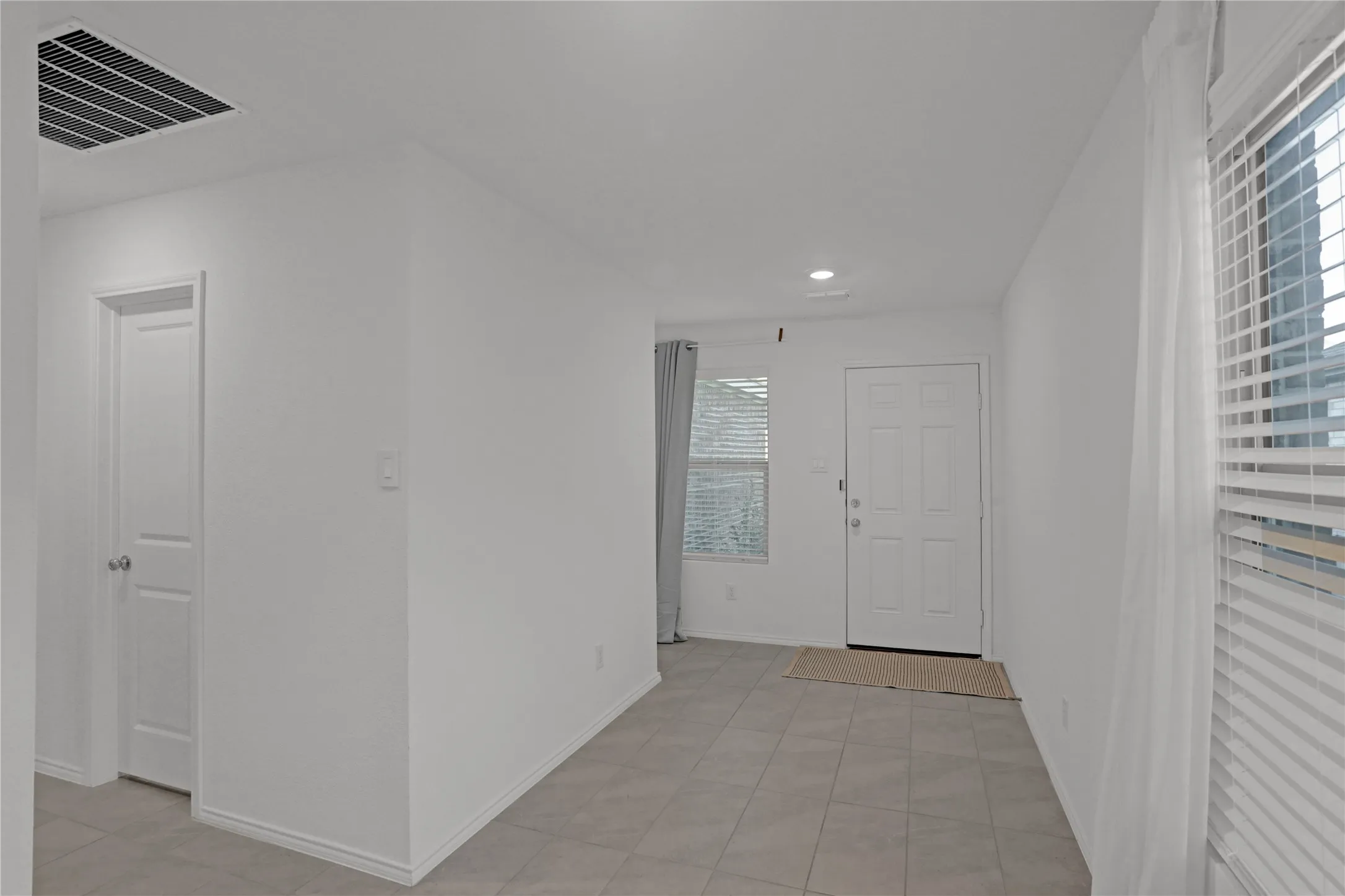 Single Family Residence For Rent in Denton County , 14048 Earlham Street, Pilot Point, Texas 76258, 4 Bedroom, 2 Bathroom, 2 Garage spaces, 1,647 Sqft, built in 2022, mls#21393554, Real Estate Agent in Pilot Point, Homes For Rent in Denton county, Homes For Rent in Pilot Point, Realtor in Pilot Point Texas, Real Estate Brokerage Independent Realty Texas, Luminita Cordes Realtor
