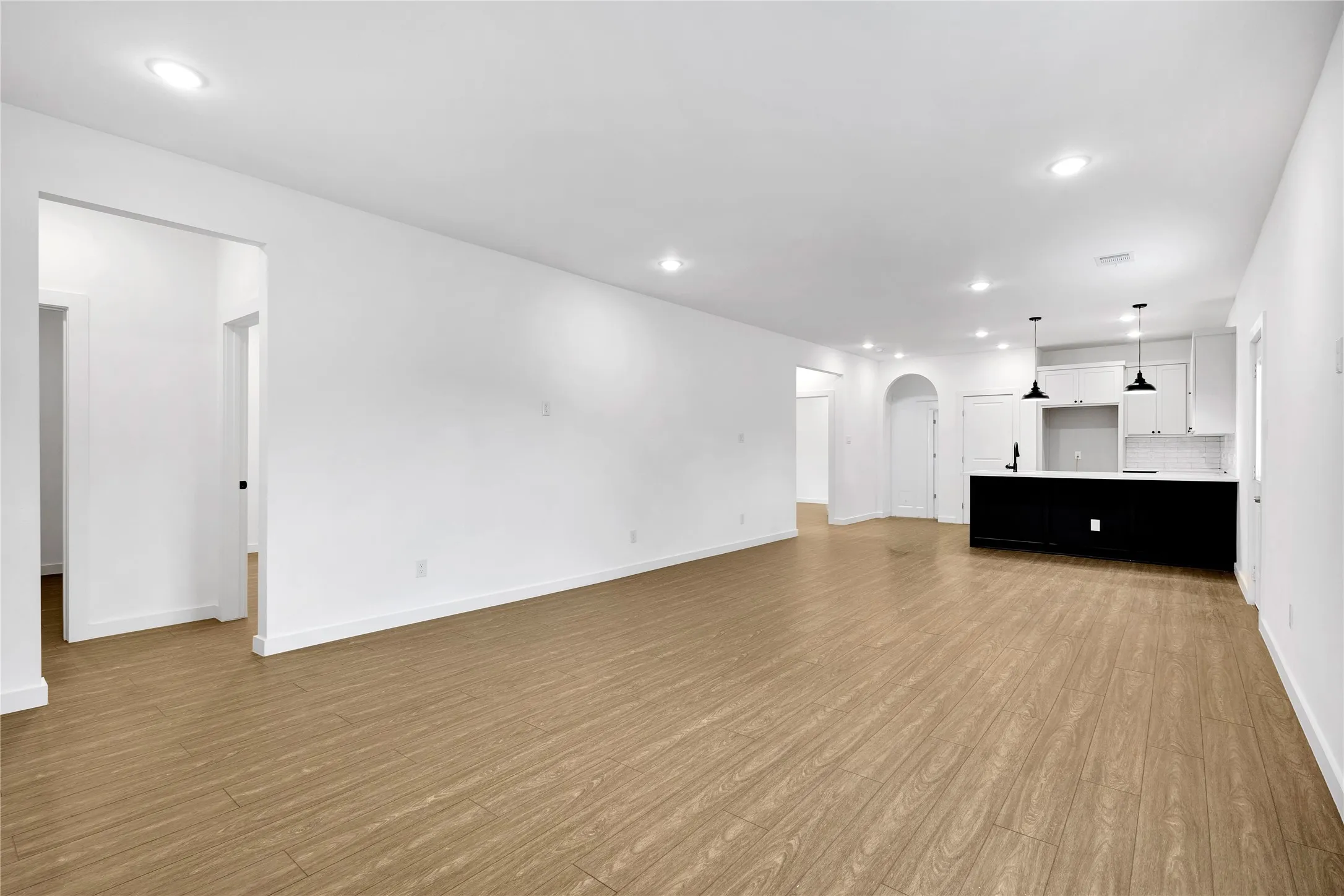Single Family Residence For Sale in Dallas County , 4410 Hamilton Avenue, Dallas, Texas 75210, 4 Bedroom, 2 Bathroom, 2 Garage spaces, 1,582 Sqft, built in 2026, mls#21393628, Real Estate Agent in Dallas, Homes For Sale in Dallas county, Homes For Sale in Dallas, Realtor in Dallas Texas, Real Estate Brokerage Independent Realty Texas, Luminita Cordes Realtor