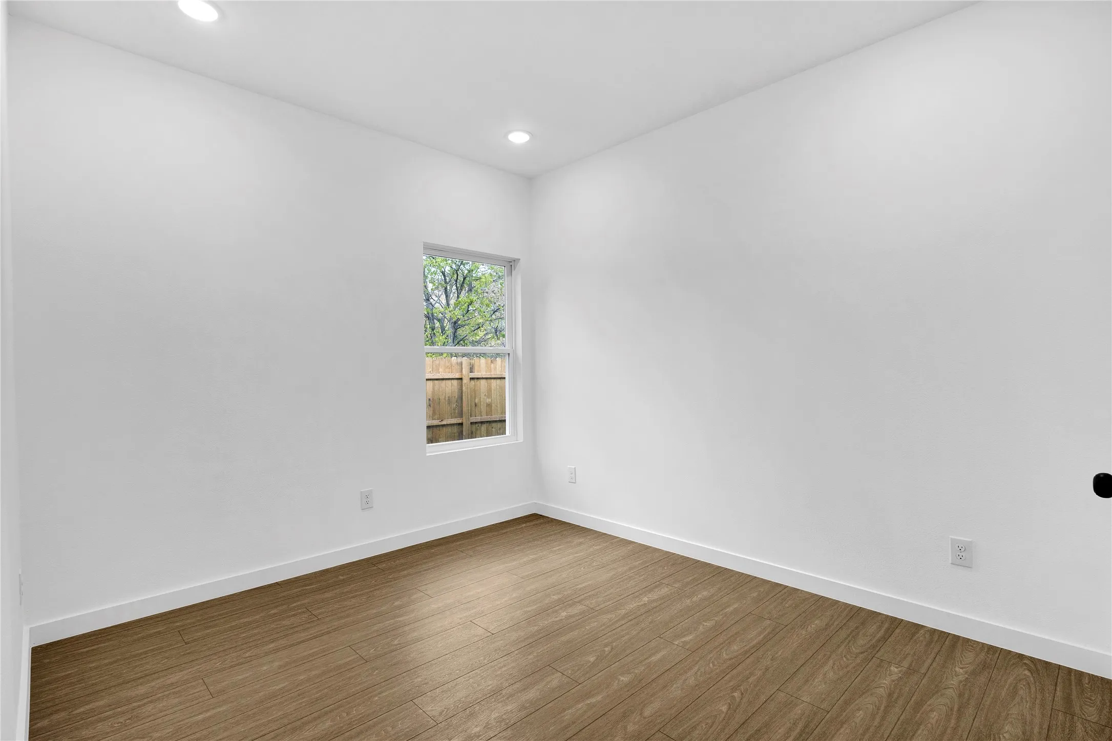 Single Family Residence For Sale in Dallas County , 4410 Hamilton Avenue, Dallas, Texas 75210, 4 Bedroom, 2 Bathroom, 2 Garage spaces, 1,582 Sqft, built in 2026, mls#21393628, Real Estate Agent in Dallas, Homes For Sale in Dallas county, Homes For Sale in Dallas, Realtor in Dallas Texas, Real Estate Brokerage Independent Realty Texas, Luminita Cordes Realtor
