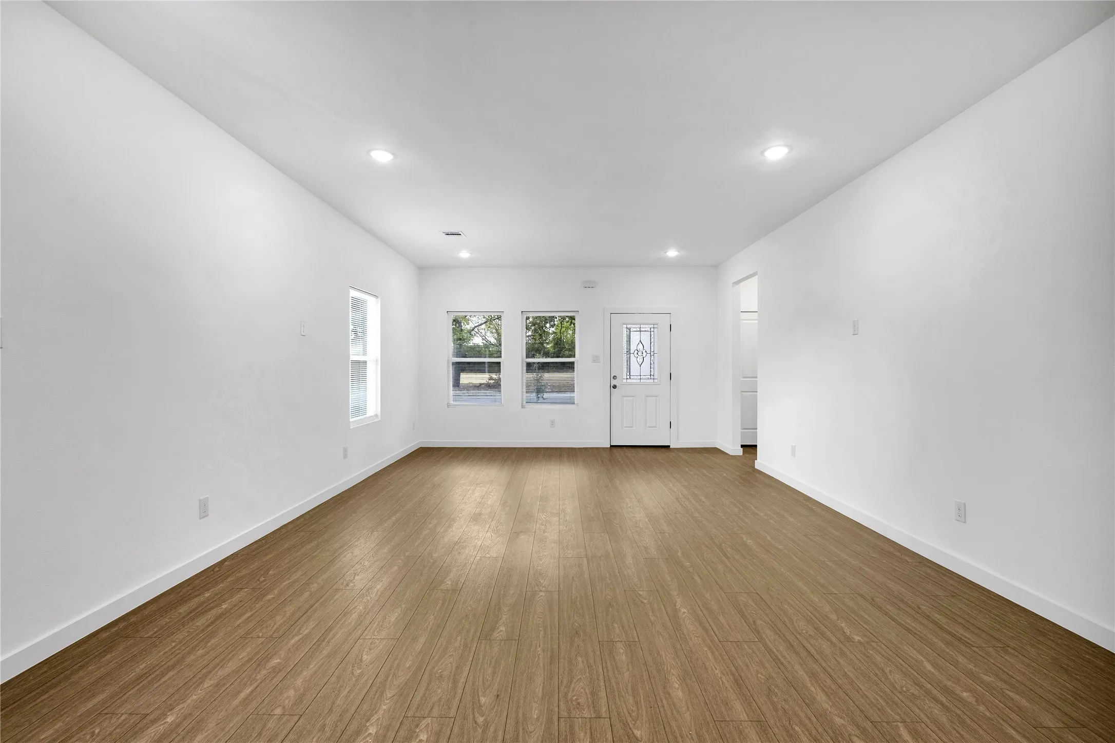 Single Family Residence For Sale in Dallas County , 4410 Hamilton Avenue, Dallas, Texas 75210, 4 Bedroom, 2 Bathroom, 2 Garage spaces, 1,582 Sqft, built in 2026, mls#21393628, Real Estate Agent in Dallas, Homes For Sale in Dallas county, Homes For Sale in Dallas, Realtor in Dallas Texas, Real Estate Brokerage Independent Realty Texas, Luminita Cordes Realtor