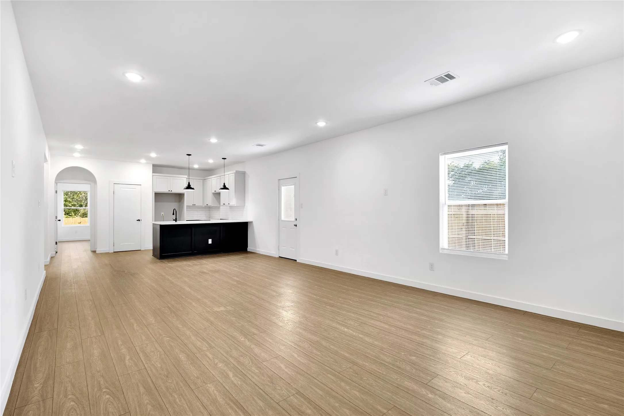 Single Family Residence For Sale in Dallas County , 4410 Hamilton Avenue, Dallas, Texas 75210, 4 Bedroom, 2 Bathroom, 2 Garage spaces, 1,582 Sqft, built in 2026, mls#21393628, Real Estate Agent in Dallas, Homes For Sale in Dallas county, Homes For Sale in Dallas, Realtor in Dallas Texas, Real Estate Brokerage Independent Realty Texas, Luminita Cordes Realtor