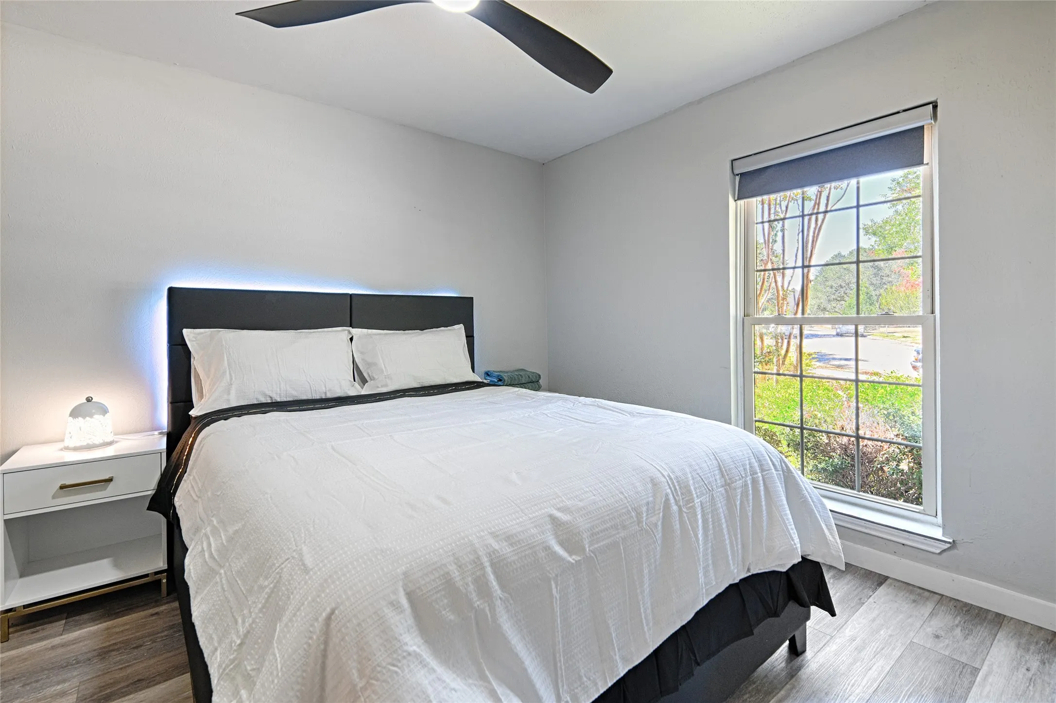 Single Family Residence For Rent in Collin County , 6536 Mesquite Trail, Plano, Texas 75023, 4 Bedroom, 2 Bathroom, 2 Garage spaces, 2,113 Sqft, built in 1978, mls#21393635, Real Estate Agent in Plano, Homes For Rent in Collin county, Homes For Rent in Plano, Realtor in Plano Texas, Real Estate Brokerage Independent Realty Texas, Luminita Cordes Realtor