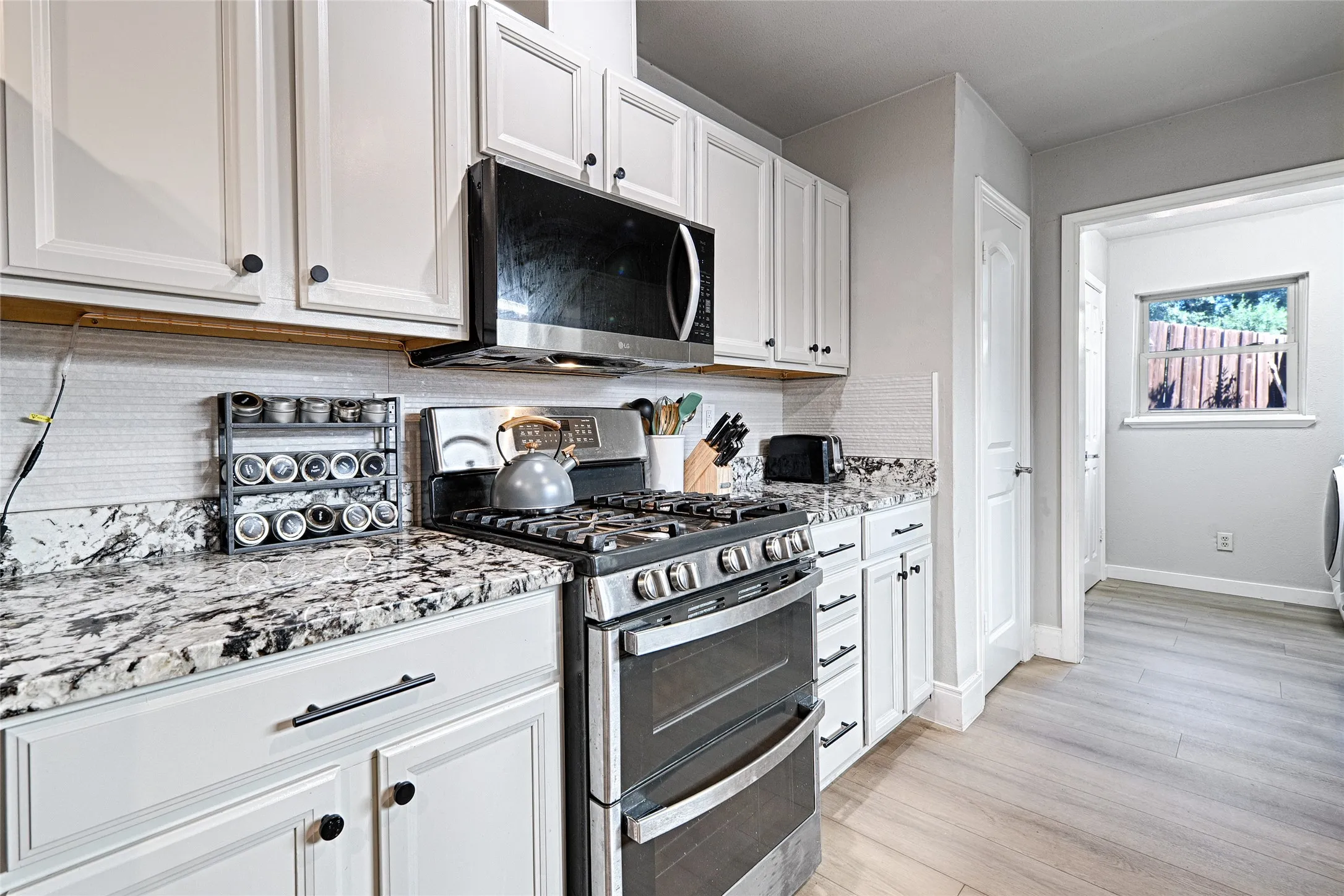 Single Family Residence For Rent in Collin County , 6536 Mesquite Trail, Plano, Texas 75023, 4 Bedroom, 2 Bathroom, 2 Garage spaces, 2,113 Sqft, built in 1978, mls#21393635, Real Estate Agent in Plano, Homes For Rent in Collin county, Homes For Rent in Plano, Realtor in Plano Texas, Real Estate Brokerage Independent Realty Texas, Luminita Cordes Realtor