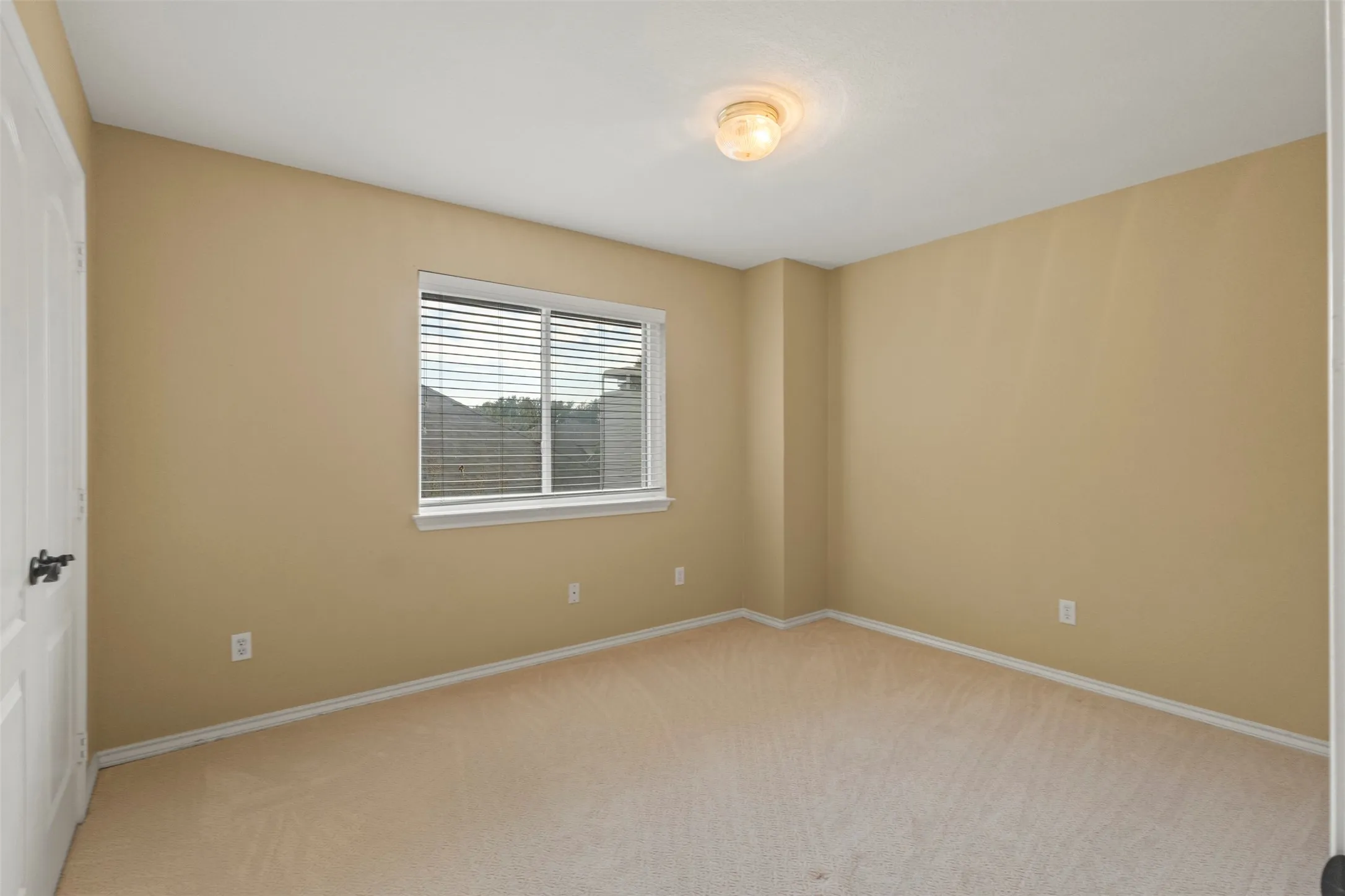 Single Family Residence For Rent in Denton County , 3817 Peppertree Drive, Carrollton, Texas 75007, 4 Bedroom, 3 Bathroom, 2 Garage spaces, 2,583 Sqft, built in 1995, mls#21393633, Real Estate Agent in Carrollton, Homes For Rent in Denton county, Homes For Rent in Carrollton, Realtor in Carrollton Texas, Real Estate Brokerage Independent Realty Texas, Luminita Cordes Realtor