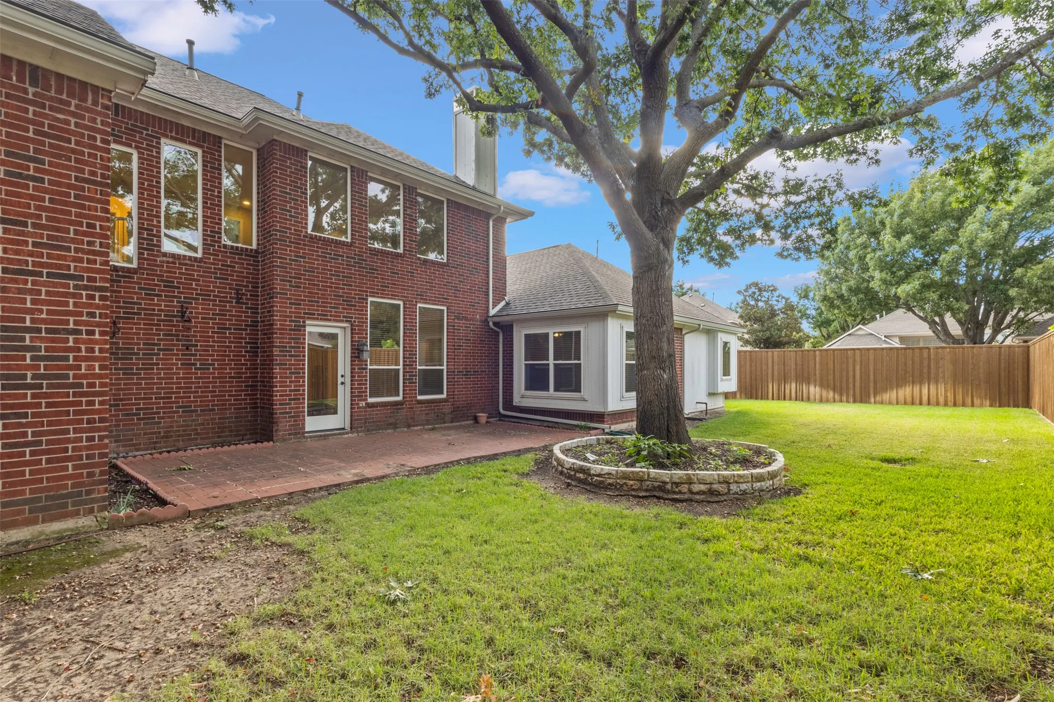 Single Family Residence For Rent in Denton County , 3817 Peppertree Drive, Carrollton, Texas 75007, 4 Bedroom, 3 Bathroom, 2 Garage spaces, 2,583 Sqft, built in 1995, mls#21393633, Real Estate Agent in Carrollton, Homes For Rent in Denton county, Homes For Rent in Carrollton, Realtor in Carrollton Texas, Real Estate Brokerage Independent Realty Texas, Luminita Cordes Realtor