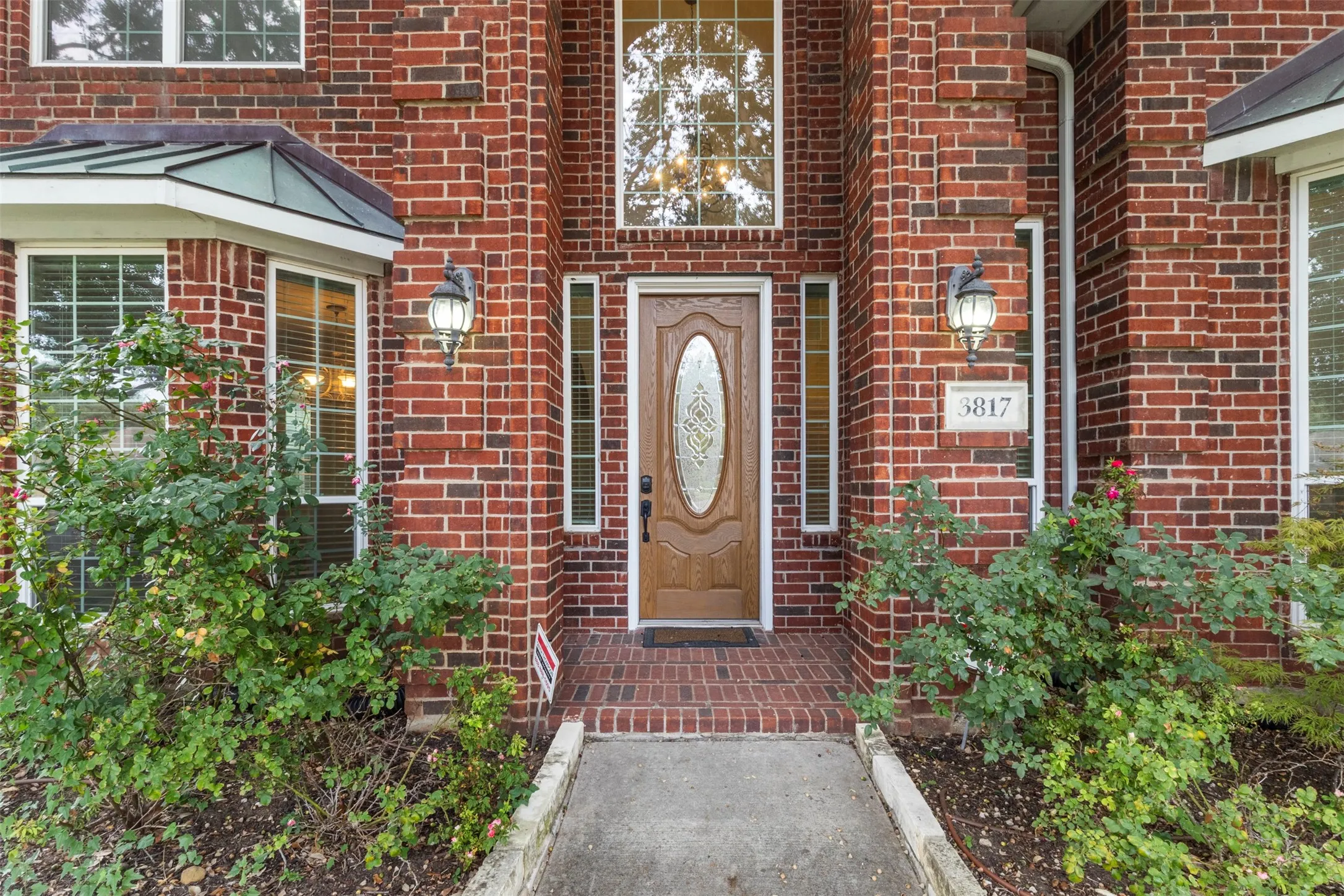 Single Family Residence For Rent in Denton County , 3817 Peppertree Drive, Carrollton, Texas 75007, 4 Bedroom, 3 Bathroom, 2 Garage spaces, 2,583 Sqft, built in 1995, mls#21393633, Real Estate Agent in Carrollton, Homes For Rent in Denton county, Homes For Rent in Carrollton, Realtor in Carrollton Texas, Real Estate Brokerage Independent Realty Texas, Luminita Cordes Realtor