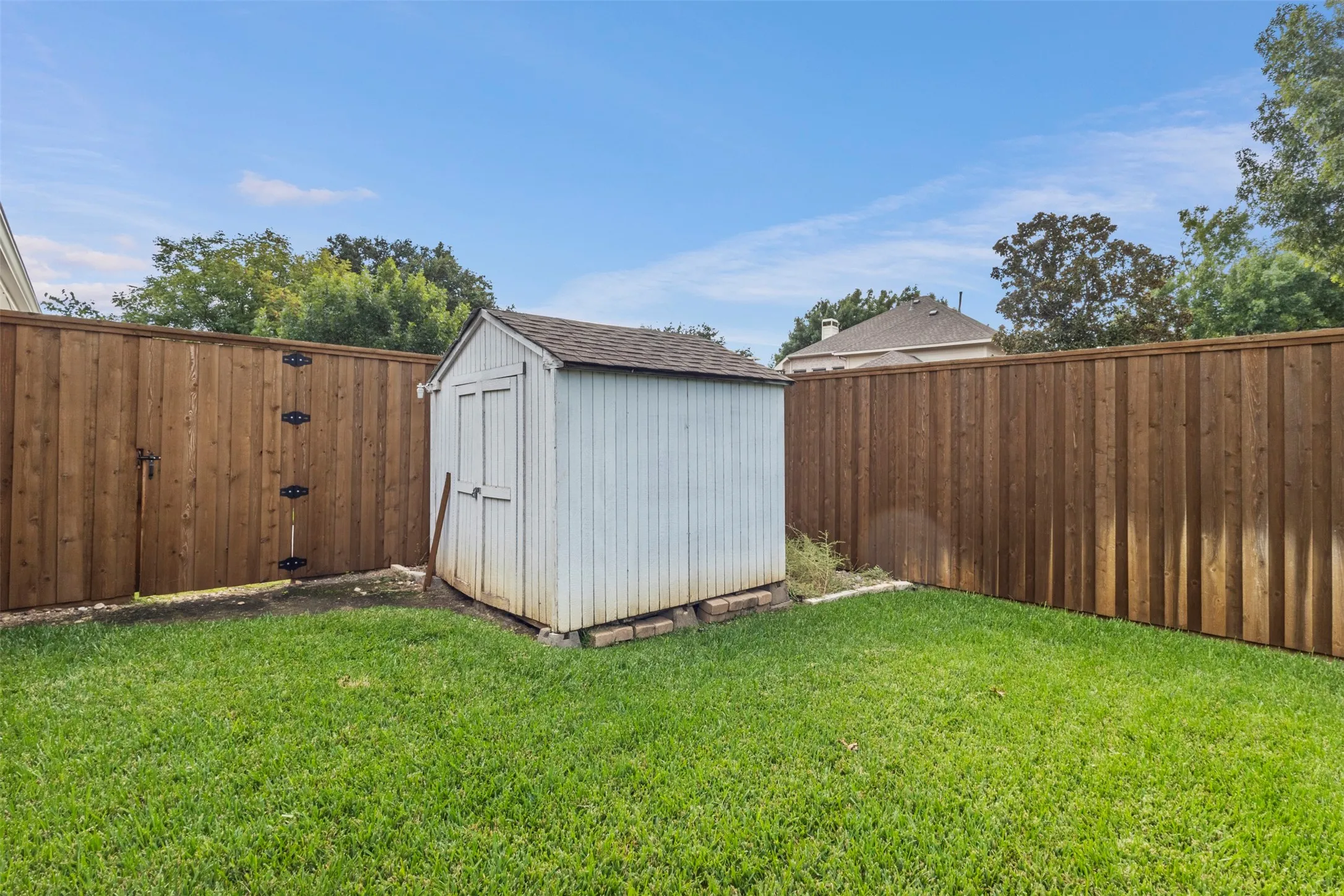 Single Family Residence For Rent in Denton County , 3817 Peppertree Drive, Carrollton, Texas 75007, 4 Bedroom, 3 Bathroom, 2 Garage spaces, 2,583 Sqft, built in 1995, mls#21393633, Real Estate Agent in Carrollton, Homes For Rent in Denton county, Homes For Rent in Carrollton, Realtor in Carrollton Texas, Real Estate Brokerage Independent Realty Texas, Luminita Cordes Realtor
