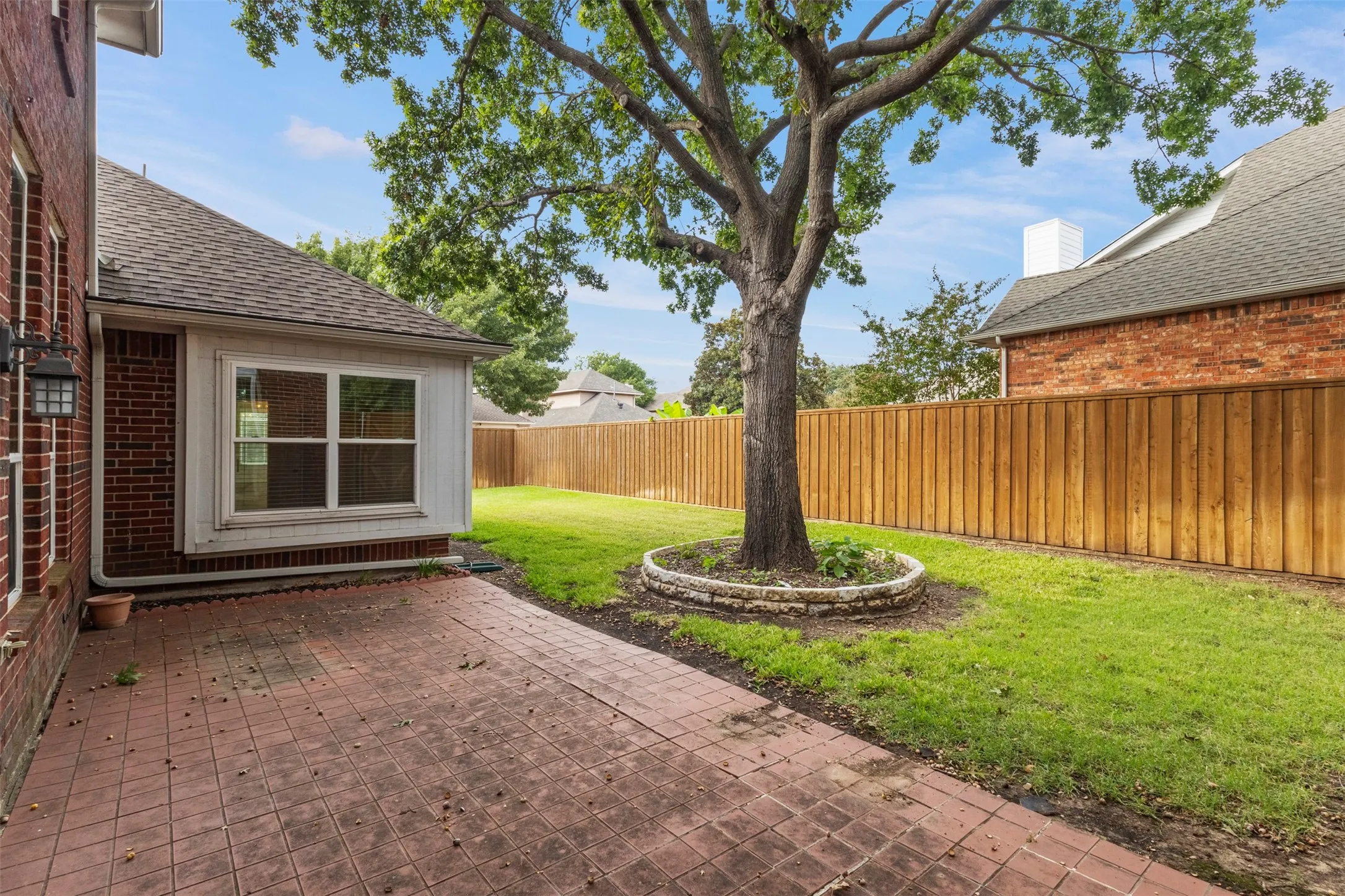 Single Family Residence For Rent in Denton County , 3817 Peppertree Drive, Carrollton, Texas 75007, 4 Bedroom, 3 Bathroom, 2 Garage spaces, 2,583 Sqft, built in 1995, mls#21393633, Real Estate Agent in Carrollton, Homes For Rent in Denton county, Homes For Rent in Carrollton, Realtor in Carrollton Texas, Real Estate Brokerage Independent Realty Texas, Luminita Cordes Realtor