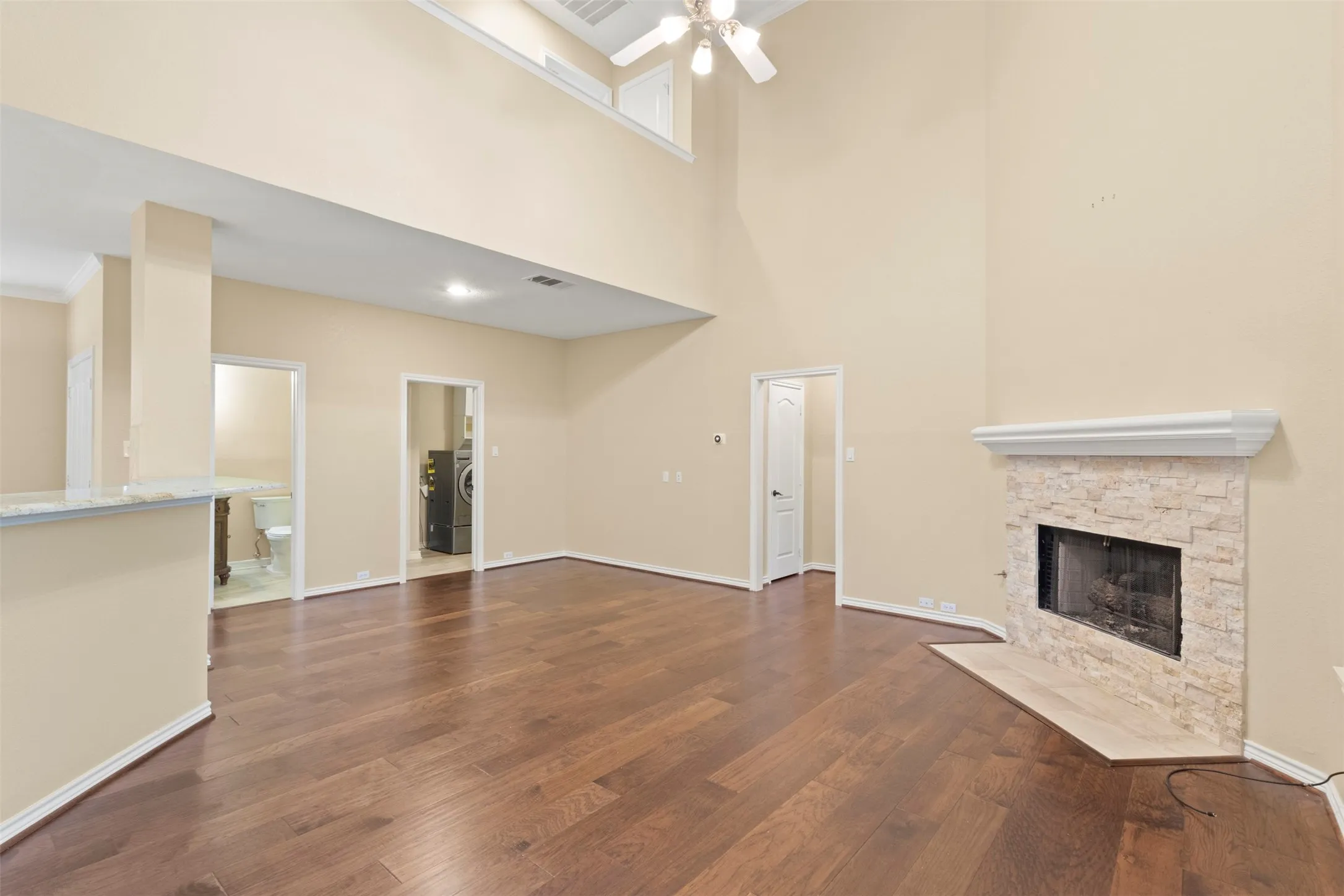 Single Family Residence For Rent in Denton County , 3817 Peppertree Drive, Carrollton, Texas 75007, 4 Bedroom, 3 Bathroom, 2 Garage spaces, 2,583 Sqft, built in 1995, mls#21393633, Real Estate Agent in Carrollton, Homes For Rent in Denton county, Homes For Rent in Carrollton, Realtor in Carrollton Texas, Real Estate Brokerage Independent Realty Texas, Luminita Cordes Realtor