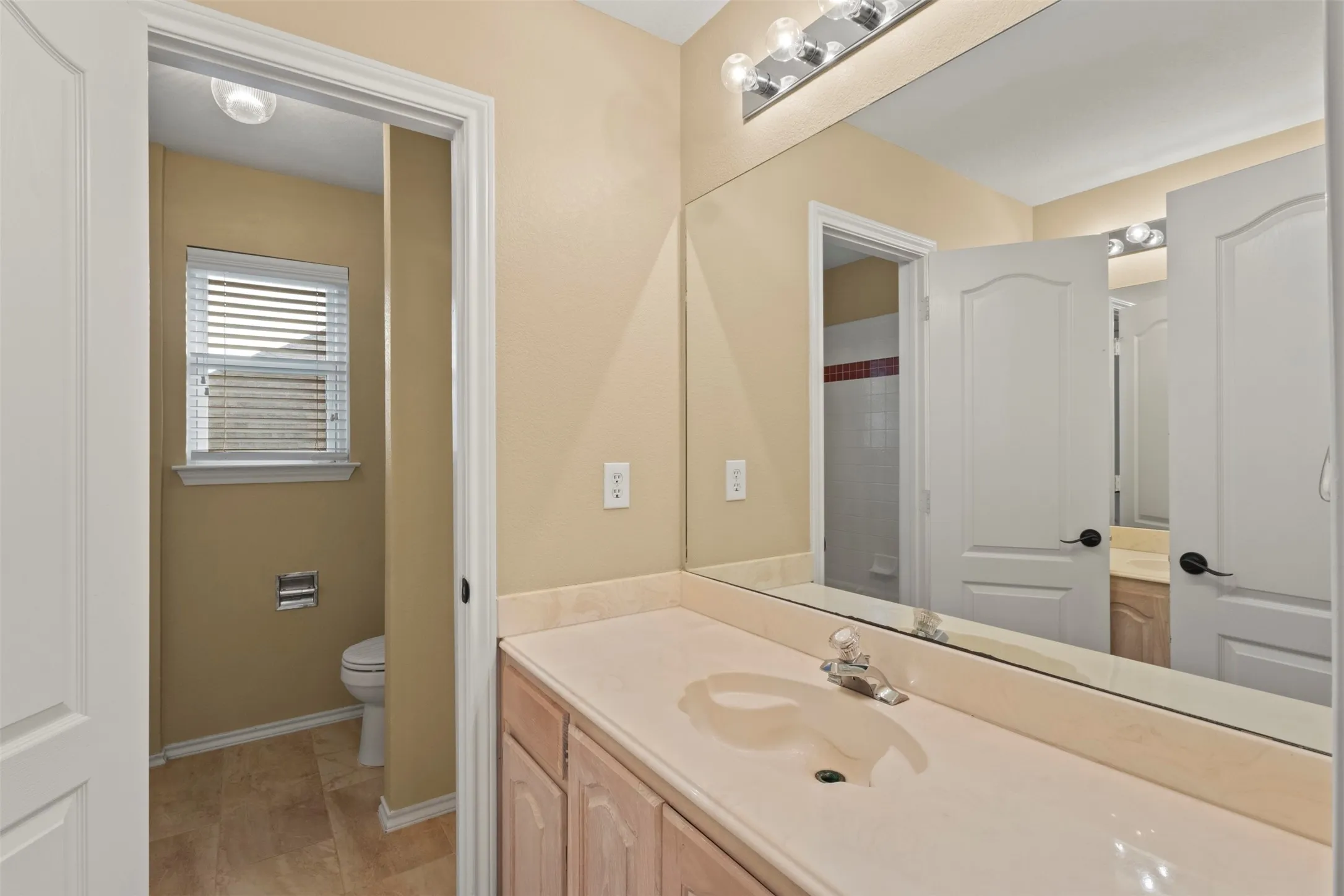 Single Family Residence For Rent in Denton County , 3817 Peppertree Drive, Carrollton, Texas 75007, 4 Bedroom, 3 Bathroom, 2 Garage spaces, 2,583 Sqft, built in 1995, mls#21393633, Real Estate Agent in Carrollton, Homes For Rent in Denton county, Homes For Rent in Carrollton, Realtor in Carrollton Texas, Real Estate Brokerage Independent Realty Texas, Luminita Cordes Realtor
