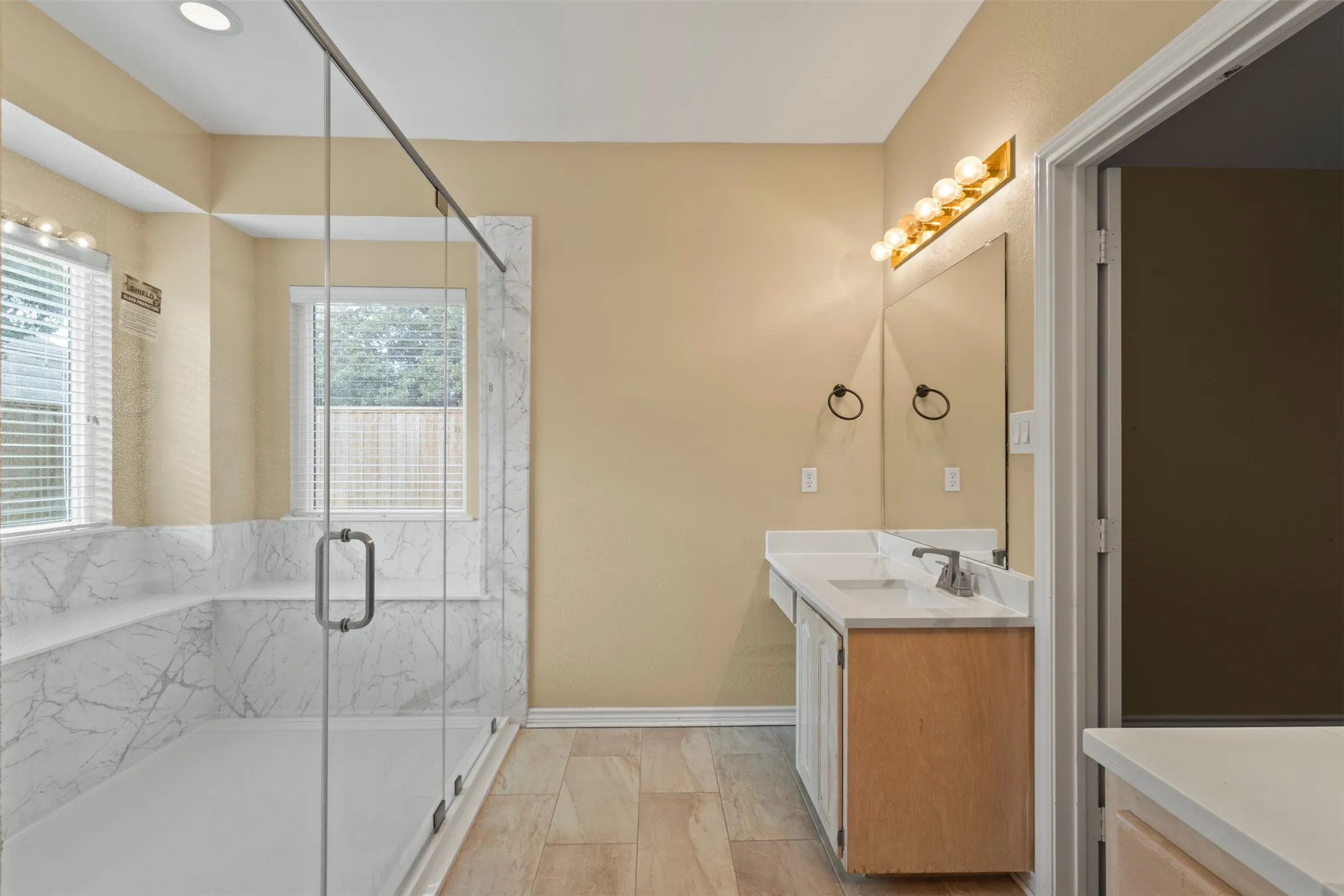 Single Family Residence For Rent in Denton County , 3817 Peppertree Drive, Carrollton, Texas 75007, 4 Bedroom, 3 Bathroom, 2 Garage spaces, 2,583 Sqft, built in 1995, mls#21393633, Real Estate Agent in Carrollton, Homes For Rent in Denton county, Homes For Rent in Carrollton, Realtor in Carrollton Texas, Real Estate Brokerage Independent Realty Texas, Luminita Cordes Realtor