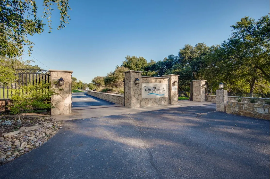 Improved Land For Sale in Hood County , 1917 Burkett Court, Cleburne, Texas 76033, 0, 0, Garage spaces, 0 Sqft, built in 0, mls#21393643, Real Estate Agent in Cleburne, Homes For Sale in Hood county, Homes For Sale in Cleburne, Realtor in Cleburne Texas, Real Estate Brokerage Independent Realty Texas, Luminita Cordes Realtor