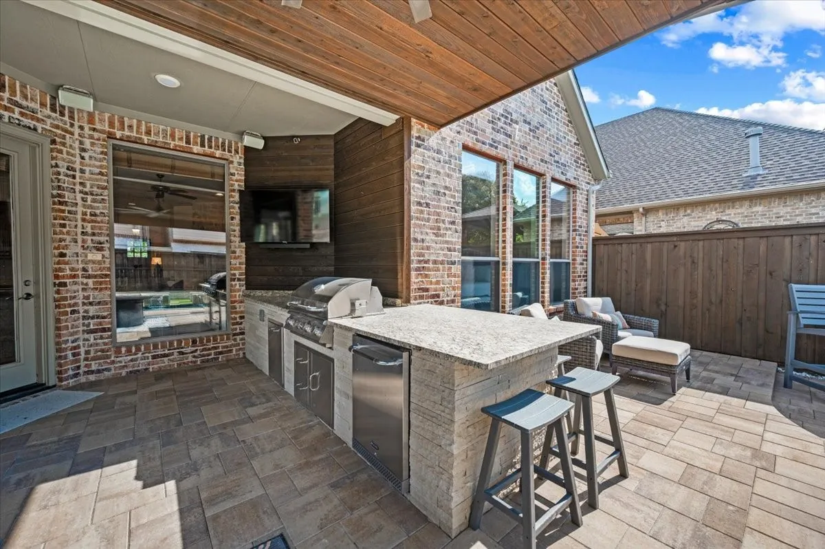 Single Family Residence For Sale in Collin County , 1900 Brookfield Way, Mc Kinney, Texas 75072, 3 Bedroom, 3 Bathroom, 2 Garage spaces, 2,609 Sqft, built in 2001, mls#21391983, Real Estate Agent in Mc Kinney, Homes For Sale in Collin county, Homes For Sale in Mc Kinney, Realtor in Mc Kinney Texas, Real Estate Brokerage Independent Realty Texas, Luminita Cordes Realtor