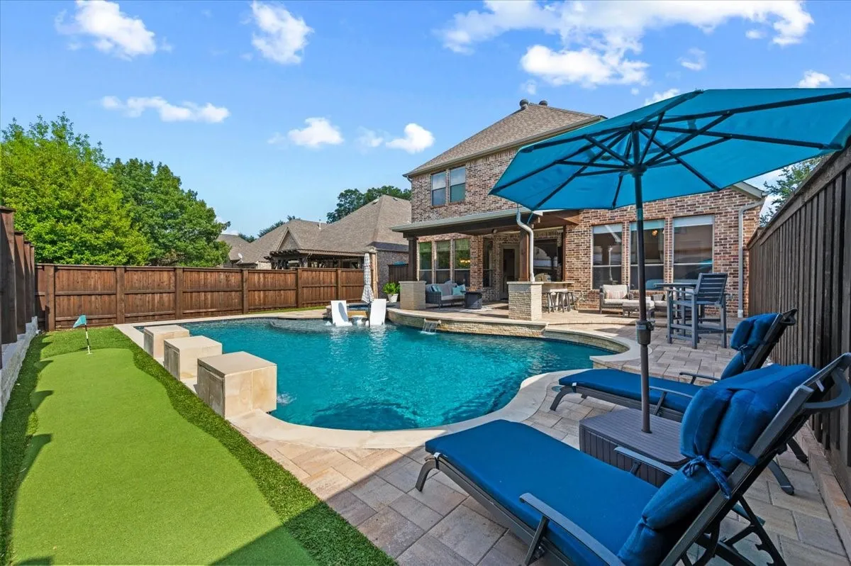 Single Family Residence For Sale in Collin County , 1900 Brookfield Way, Mc Kinney, Texas 75072, 3 Bedroom, 3 Bathroom, 2 Garage spaces, 2,609 Sqft, built in 2001, mls#21391983, Real Estate Agent in Mc Kinney, Homes For Sale in Collin county, Homes For Sale in Mc Kinney, Realtor in Mc Kinney Texas, Real Estate Brokerage Independent Realty Texas, Luminita Cordes Realtor