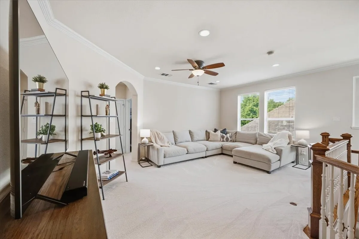 Single Family Residence For Sale in Collin County , 1900 Brookfield Way, Mc Kinney, Texas 75072, 3 Bedroom, 3 Bathroom, 2 Garage spaces, 2,609 Sqft, built in 2001, mls#21391983, Real Estate Agent in Mc Kinney, Homes For Sale in Collin county, Homes For Sale in Mc Kinney, Realtor in Mc Kinney Texas, Real Estate Brokerage Independent Realty Texas, Luminita Cordes Realtor