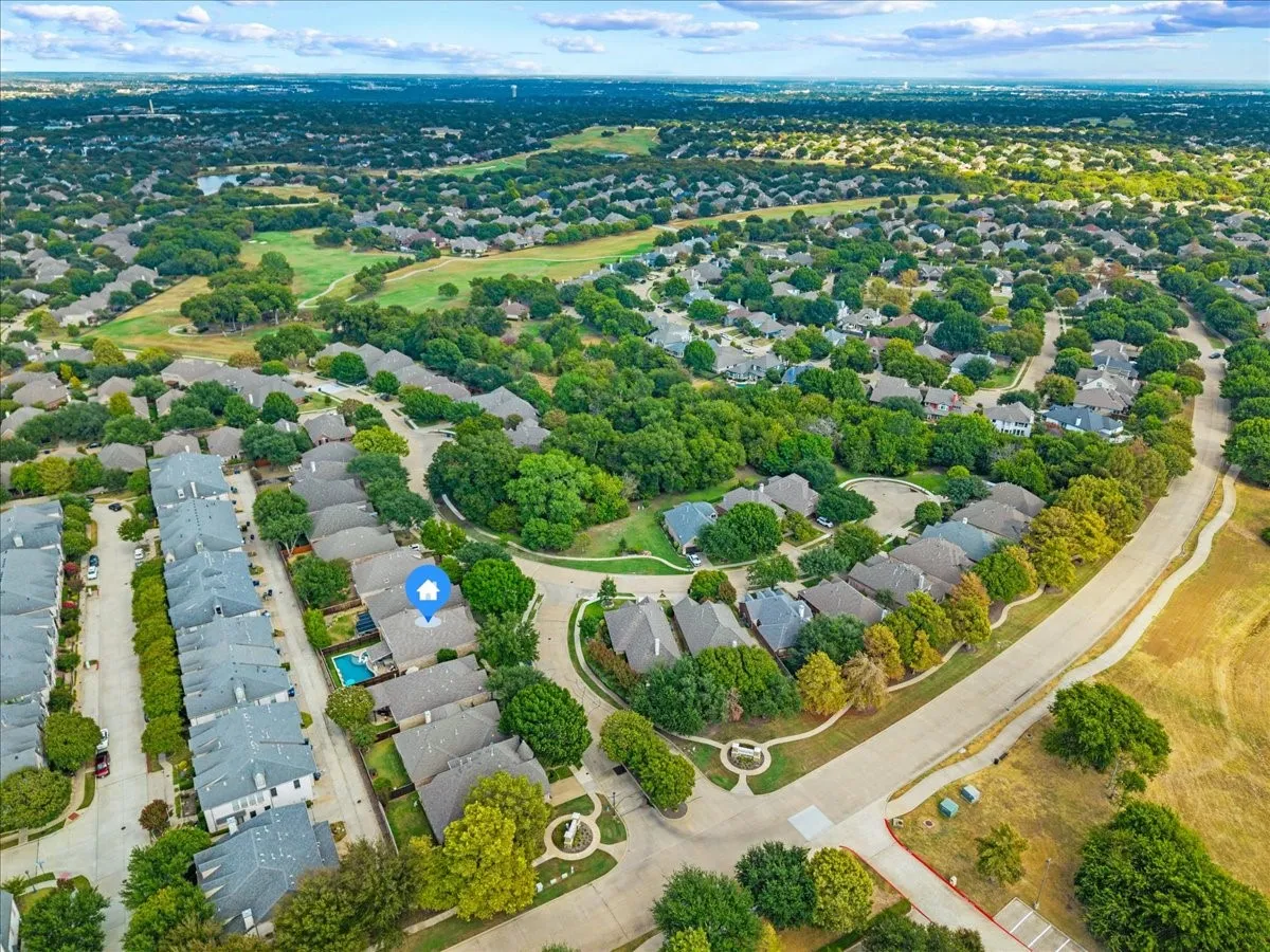 Single Family Residence For Sale in Collin County , 1900 Brookfield Way, Mc Kinney, Texas 75072, 3 Bedroom, 3 Bathroom, 2 Garage spaces, 2,609 Sqft, built in 2001, mls#21391983, Real Estate Agent in Mc Kinney, Homes For Sale in Collin county, Homes For Sale in Mc Kinney, Realtor in Mc Kinney Texas, Real Estate Brokerage Independent Realty Texas, Luminita Cordes Realtor