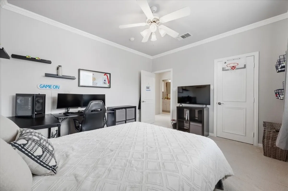 Single Family Residence For Sale in Collin County , 1900 Brookfield Way, Mc Kinney, Texas 75072, 3 Bedroom, 3 Bathroom, 2 Garage spaces, 2,609 Sqft, built in 2001, mls#21391983, Real Estate Agent in Mc Kinney, Homes For Sale in Collin county, Homes For Sale in Mc Kinney, Realtor in Mc Kinney Texas, Real Estate Brokerage Independent Realty Texas, Luminita Cordes Realtor