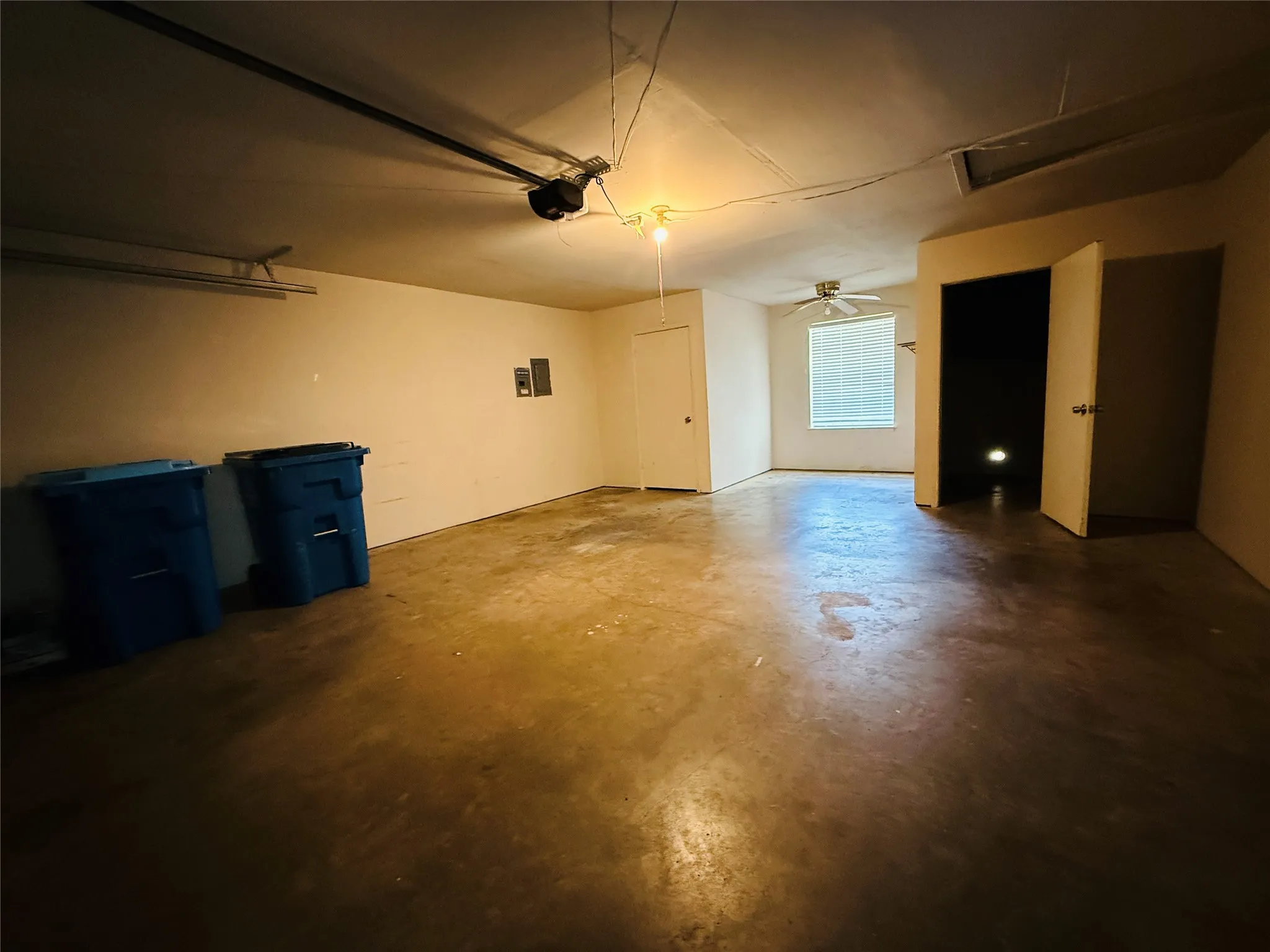 Single Family Residence For Rent in Dallas County , 1112 Joanna Circle, De Soto, Texas 75115, 3 Bedroom, 2 Bathroom, 2 Garage spaces, 1,871 Sqft, built in 1972, mls#21393658, Real Estate Agent in De Soto, Homes For Rent in Dallas county, Homes For Rent in De Soto, Realtor in De Soto Texas, Real Estate Brokerage Independent Realty Texas, Luminita Cordes Realtor