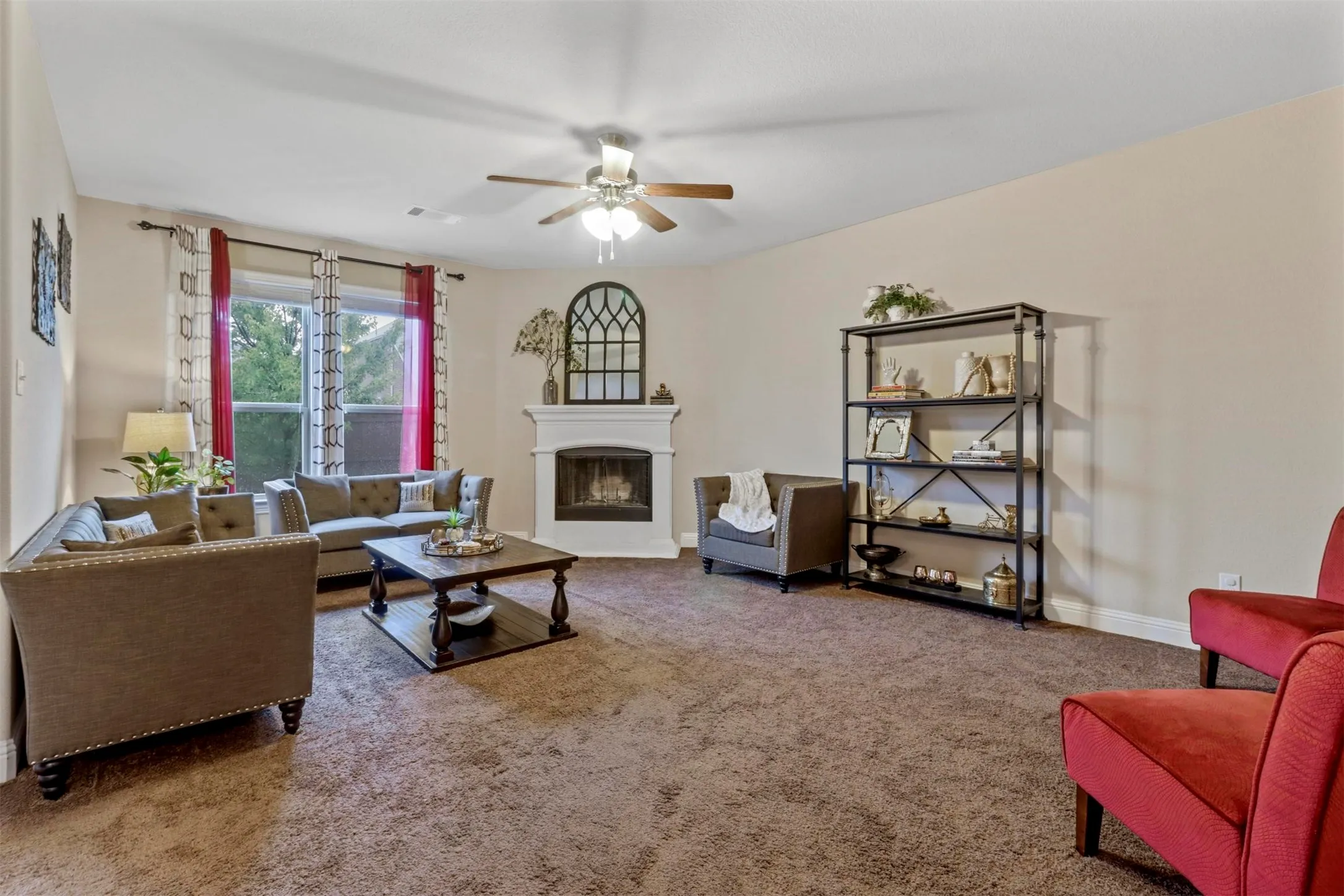 Single Family Residence For Sale in Denton County , 15616 Cornwallis Street, Frisco, Texas 75036, 4 Bedroom, 3 Bathroom, 2 Garage spaces, 2,920 Sqft, built in 2016, mls#21393654, Real Estate Agent in Frisco, Homes For Sale in Denton county, Homes For Sale in Frisco, Realtor in Frisco Texas, Real Estate Brokerage Independent Realty Texas, Luminita Cordes Realtor