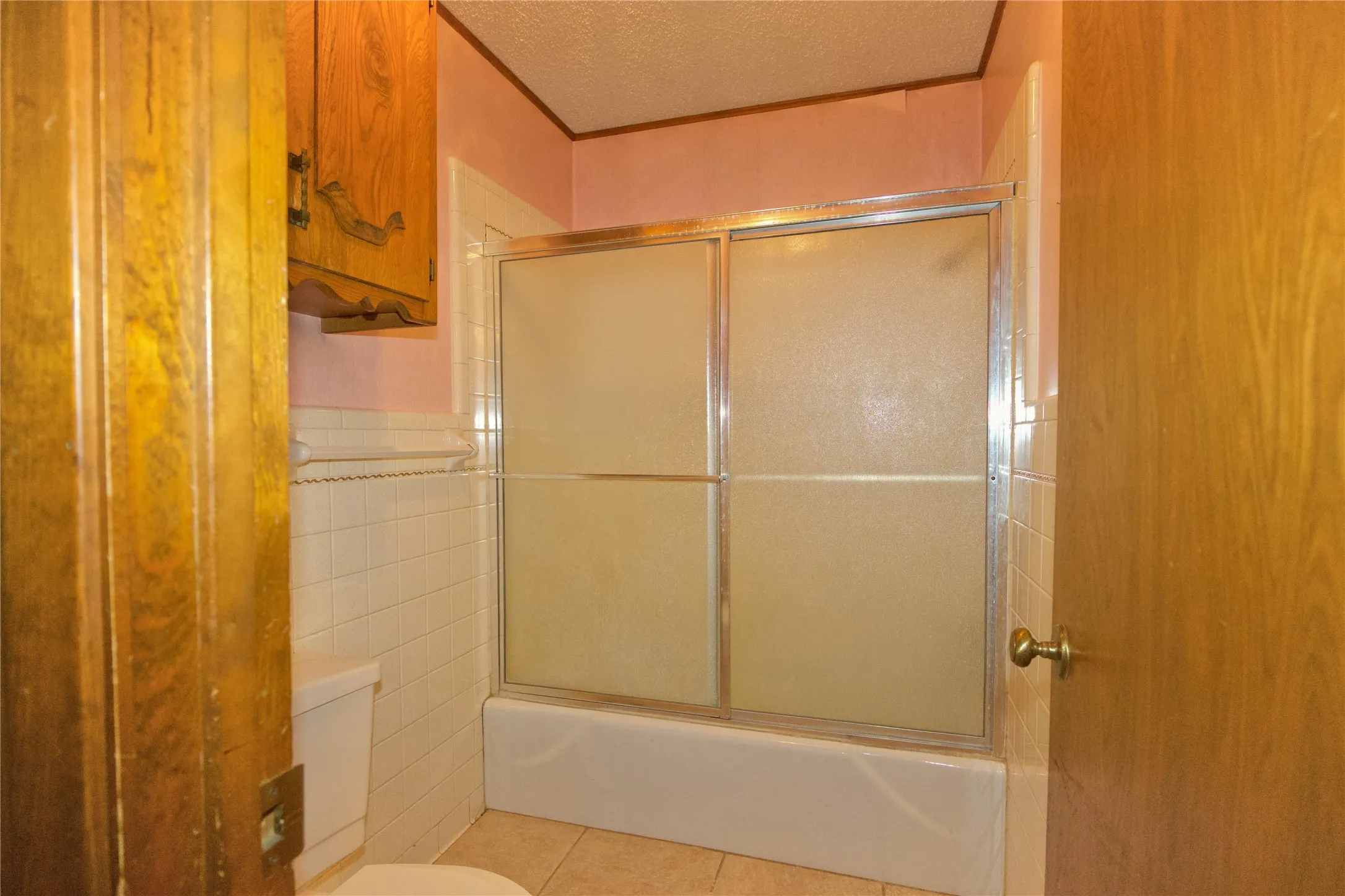 Single Family Residence For Sale in Cooke County , 697 N Fm 373, Muenster, Texas 76252, 4 Bedroom, 3 Bathroom, 2 Garage spaces, 2,692 Sqft, built in 1971, mls#21390437, Real Estate Agent in Muenster, Homes For Sale in Cooke county, Homes For Sale in Muenster, Realtor in Muenster Texas, Real Estate Brokerage Independent Realty Texas, Luminita Cordes Realtor