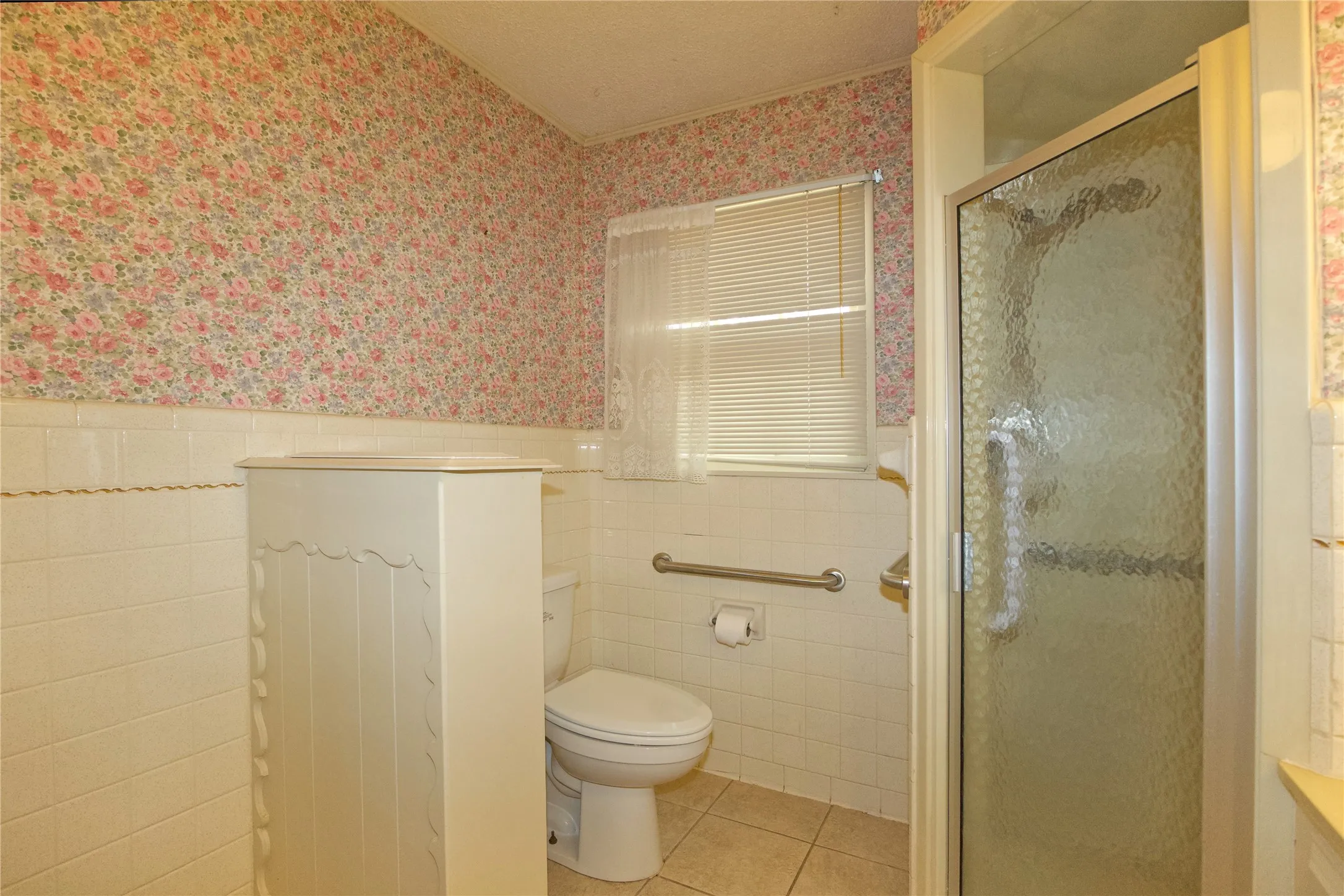 Single Family Residence For Sale in Cooke County , 697 N Fm 373, Muenster, Texas 76252, 4 Bedroom, 3 Bathroom, 2 Garage spaces, 2,692 Sqft, built in 1971, mls#21390437, Real Estate Agent in Muenster, Homes For Sale in Cooke county, Homes For Sale in Muenster, Realtor in Muenster Texas, Real Estate Brokerage Independent Realty Texas, Luminita Cordes Realtor