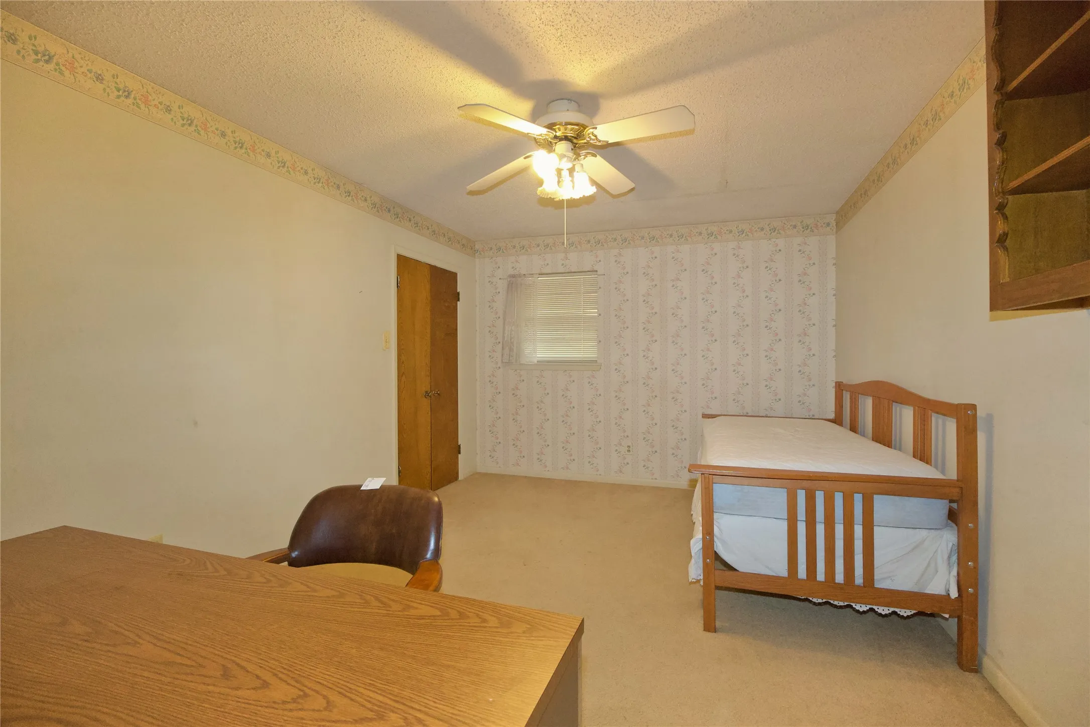 Single Family Residence For Sale in Cooke County , 697 N Fm 373, Muenster, Texas 76252, 4 Bedroom, 3 Bathroom, 2 Garage spaces, 2,692 Sqft, built in 1971, mls#21390437, Real Estate Agent in Muenster, Homes For Sale in Cooke county, Homes For Sale in Muenster, Realtor in Muenster Texas, Real Estate Brokerage Independent Realty Texas, Luminita Cordes Realtor