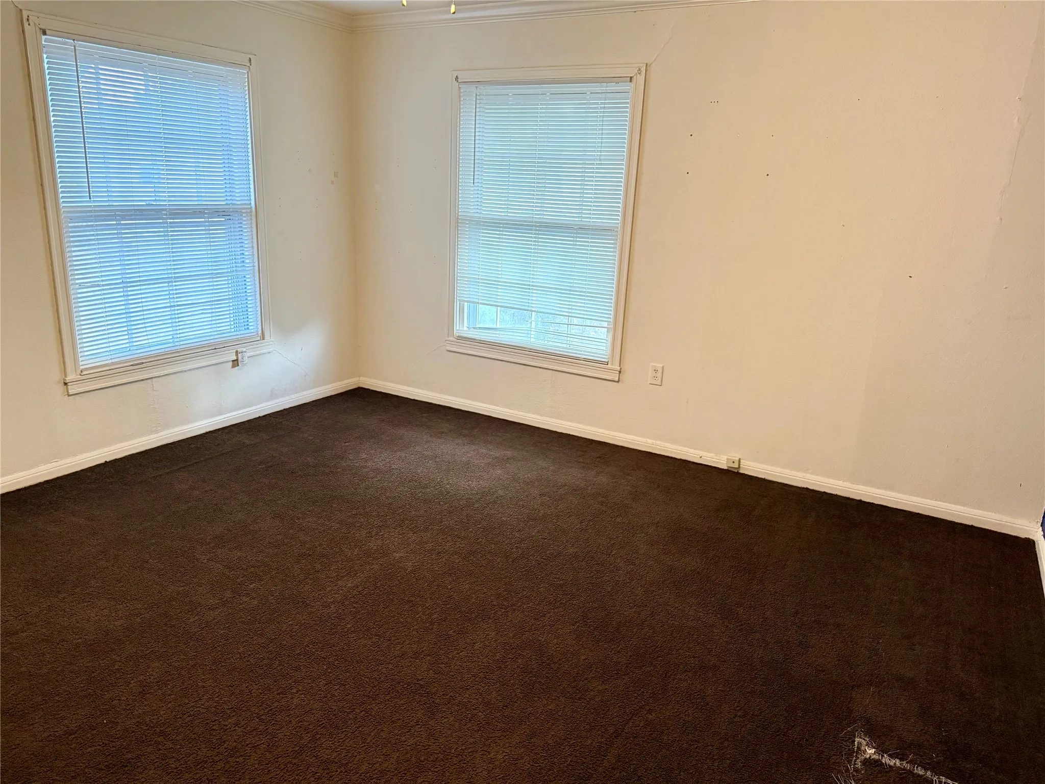 Single Family Residence For Sale in Mc Lennan County , 4000 Frederick Avenue, Waco, Texas 76707, 2 Bedroom, 1 Bathroom, 1 Garage spaces, 1,140 Sqft, built in 1950, mls#21392638, Real Estate Agent in Waco, Homes For Sale in Mc Lennan county, Homes For Sale in Waco, Realtor in Waco Texas, Real Estate Brokerage Independent Realty Texas, Luminita Cordes Realtor