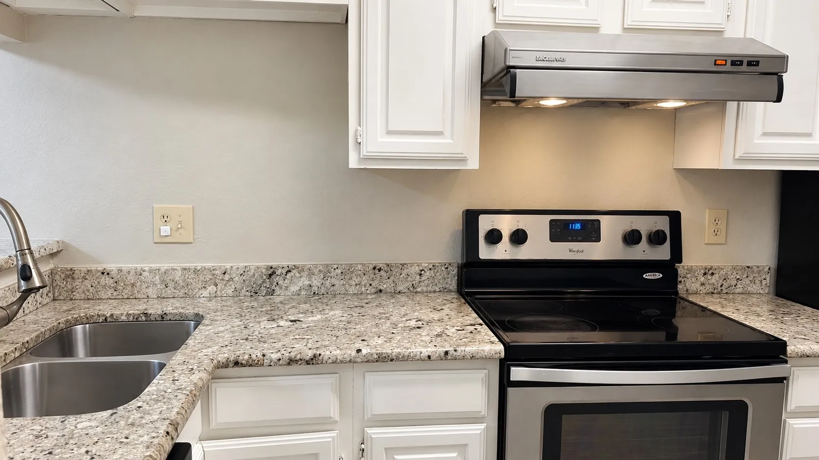 Condominium For Rent in Dallas County , 8545 Midpark Road 6, Dallas, Texas 75240, 2 Bedroom, 2 Bathroom, Garage spaces, 1,035 Sqft, built in 1982, mls#21393648, Real Estate Agent in Dallas, Homes For Rent in Dallas county, Homes For Rent in Dallas, Realtor in Dallas Texas, Real Estate Brokerage Independent Realty Texas, Luminita Cordes Realtor