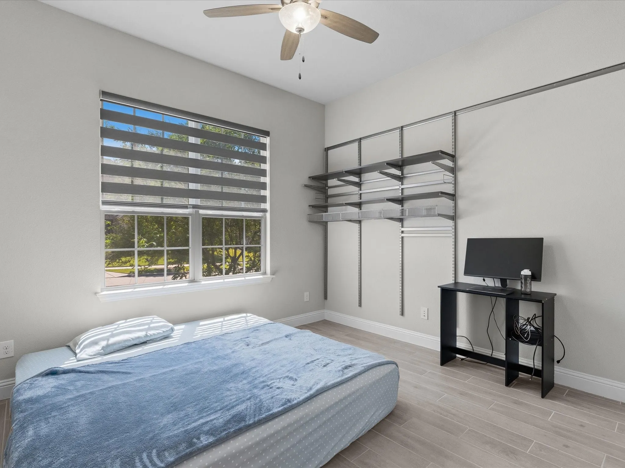 Single Family Residence For Sale in Denton County , 7025 Central Court, Little Elm, Texas 76227, 5 Bedroom, 3 Bathroom, 3 Garage spaces, 2,785 Sqft, built in 2019, mls#21393383, Real Estate Agent in Little Elm, Homes For Sale in Denton county, Homes For Sale in Little Elm, Realtor in Little Elm Texas, Real Estate Brokerage Independent Realty Texas, Luminita Cordes Realtor