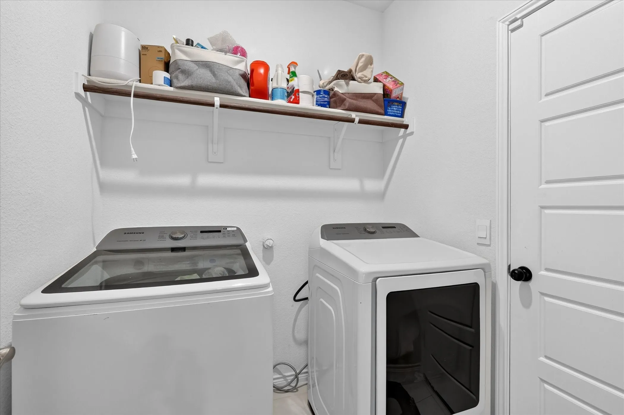Single Family Residence For Rent in Collin County , 4005 Lockmead Road, Mc Kinney, Texas 75071, 4 Bedroom, 3 Bathroom, 2 Garage spaces, 2,704 Sqft, built in 2023, mls#21393677, Real Estate Agent in Mc Kinney, Homes For Rent in Collin county, Homes For Rent in Mc Kinney, Realtor in Mc Kinney Texas, Real Estate Brokerage Independent Realty Texas, Luminita Cordes Realtor