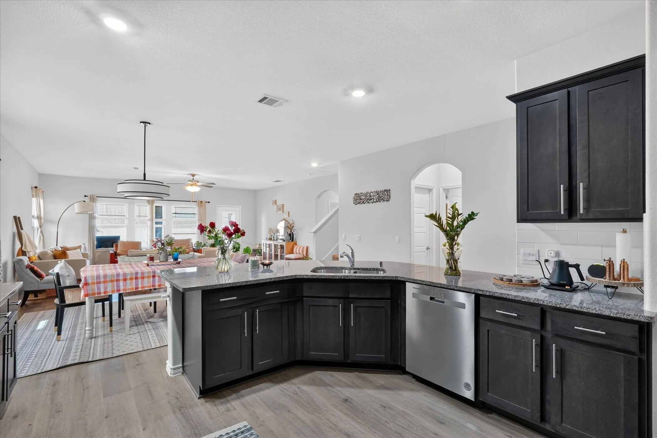 Single Family Residence For Rent in Collin County , 4005 Lockmead Road, Mc Kinney, Texas 75071, 4 Bedroom, 3 Bathroom, 2 Garage spaces, 2,704 Sqft, built in 2023, mls#21393677, Real Estate Agent in Mc Kinney, Homes For Rent in Collin county, Homes For Rent in Mc Kinney, Realtor in Mc Kinney Texas, Real Estate Brokerage Independent Realty Texas, Luminita Cordes Realtor
