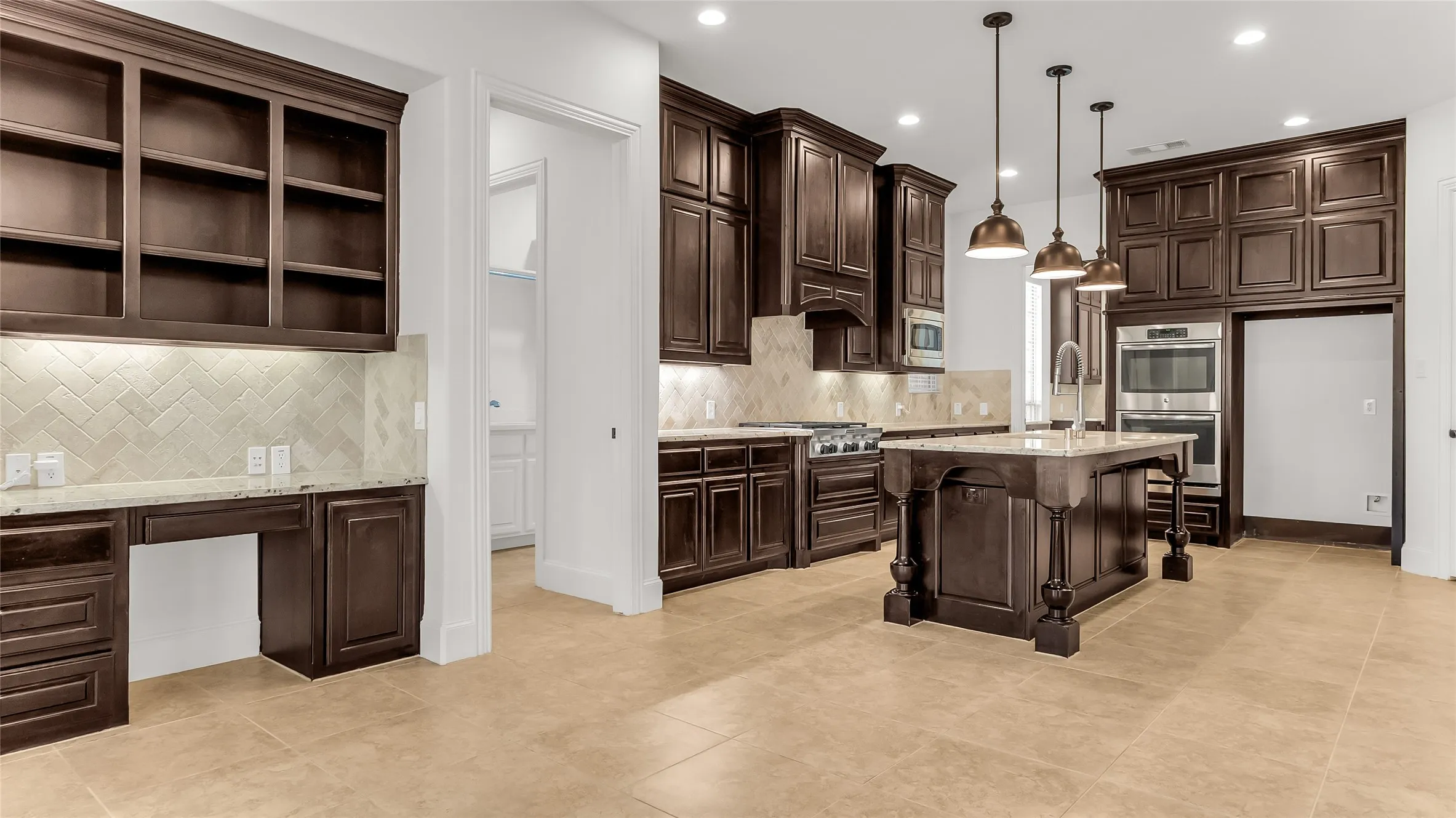 Single Family Residence For Sale in Collin County , 900 Blue Ridge Drive, Prosper, Texas 75078, 5 Bedroom, 5 Bathroom, 3 Garage spaces, 4,515 Sqft, built in 2013, mls#21387238, Real Estate Agent in Prosper, Homes For Sale in Collin county, Homes For Sale in Prosper, Realtor in Prosper Texas, Real Estate Brokerage Independent Realty Texas, Luminita Cordes Realtor