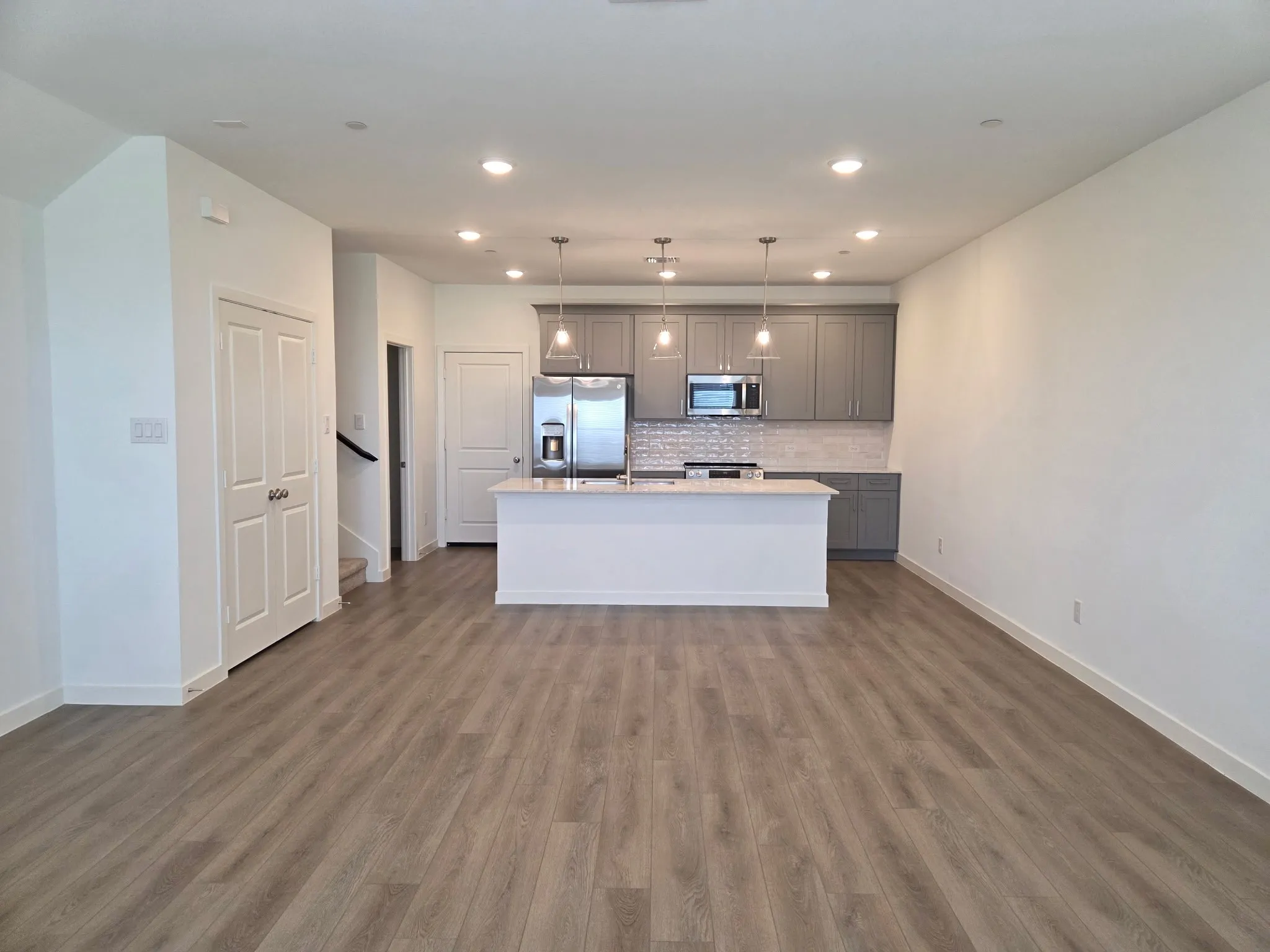 Townhouse For Rent in Tarrant County , 5708 Lakeview Drive, Watauga, Texas 76148, 3 Bedroom, 3 Bathroom, 2 Garage spaces, 1,876 Sqft, built in 2026, mls#21376946, Real Estate Agent in Watauga, Homes For Rent in Tarrant county, Homes For Rent in Watauga, Realtor in Watauga Texas, Real Estate Brokerage Independent Realty Texas, Luminita Cordes Realtor