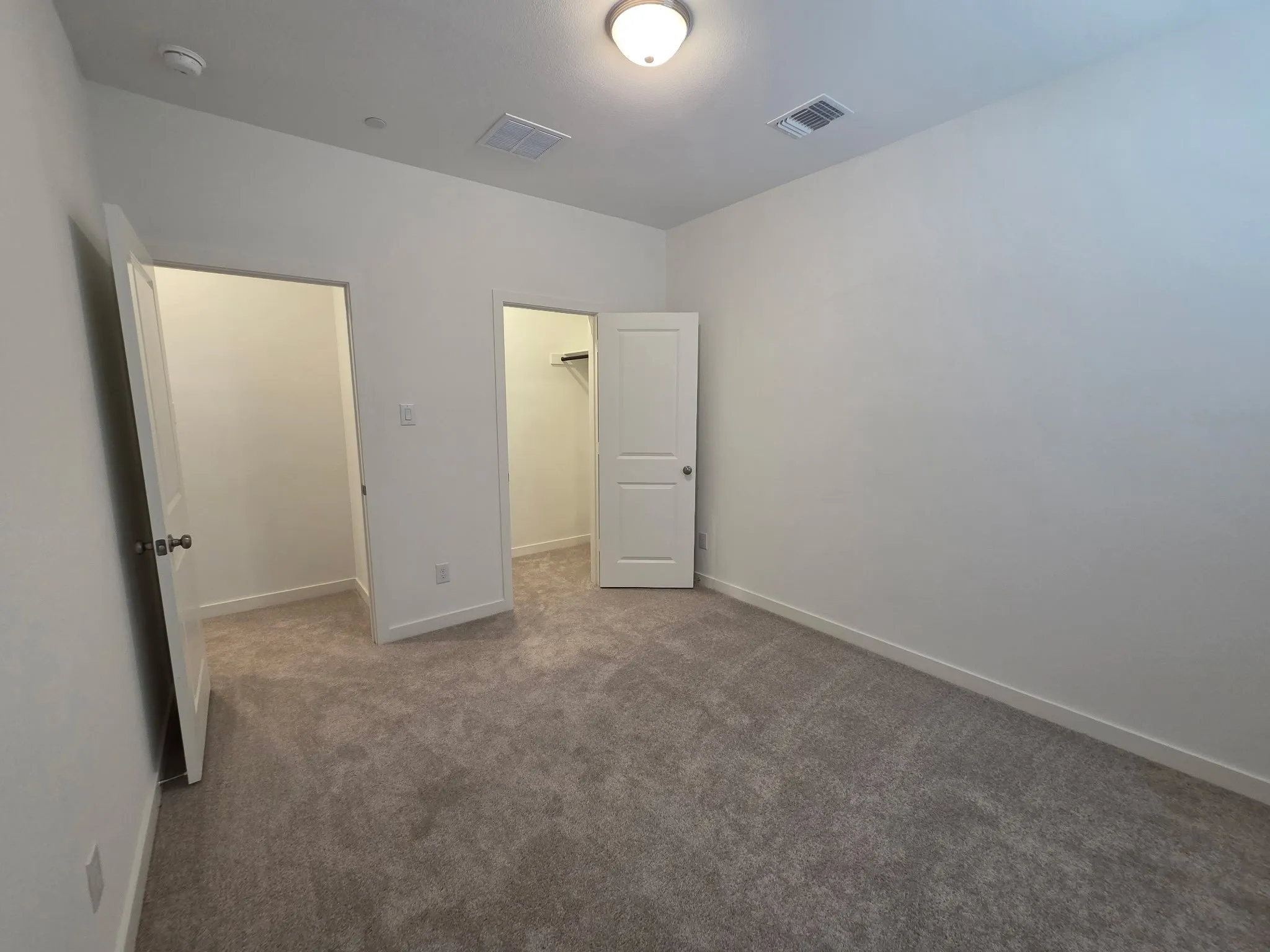 Townhouse For Rent in Tarrant County , 5708 Lakeview Drive, Watauga, Texas 76148, 3 Bedroom, 3 Bathroom, 2 Garage spaces, 1,876 Sqft, built in 2026, mls#21376946, Real Estate Agent in Watauga, Homes For Rent in Tarrant county, Homes For Rent in Watauga, Realtor in Watauga Texas, Real Estate Brokerage Independent Realty Texas, Luminita Cordes Realtor