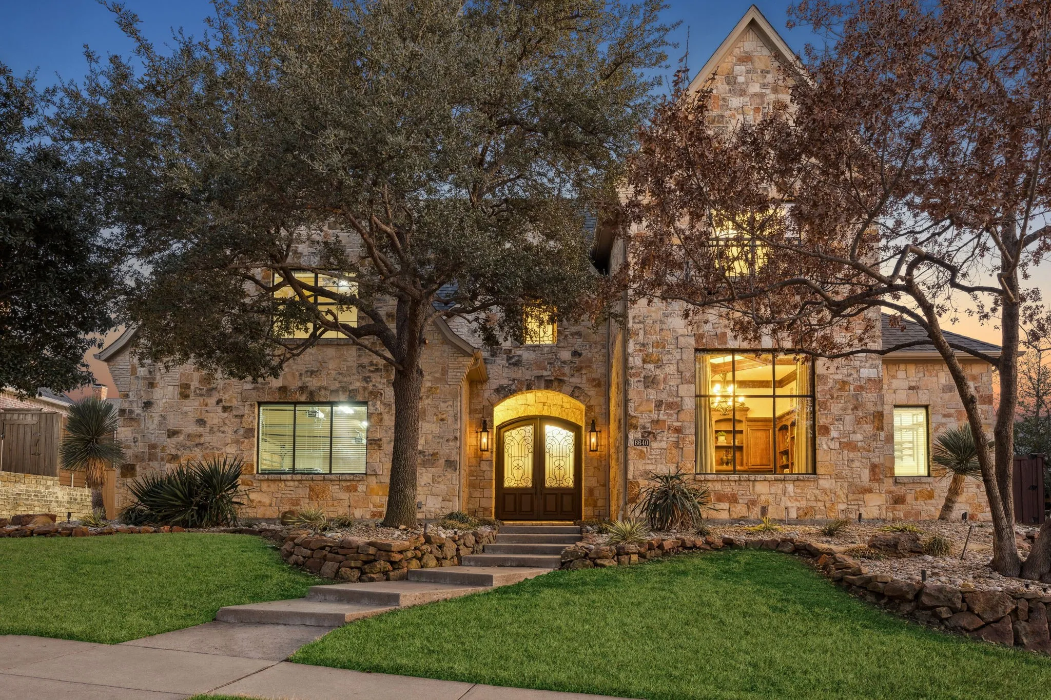 Single Family Residence For Sale in Denton County , 6640 Briar Ridge Lane, Plano, Texas 75024, 4 Bedroom, 5 Bathroom, 3 Garage spaces, 5,731 Sqft, built in 2003, mls#21391926, Real Estate Agent in Plano, Homes For Sale in Denton county, Homes For Sale in Plano, Realtor in Plano Texas, Real Estate Brokerage Independent Realty Texas, Luminita Cordes Realtor