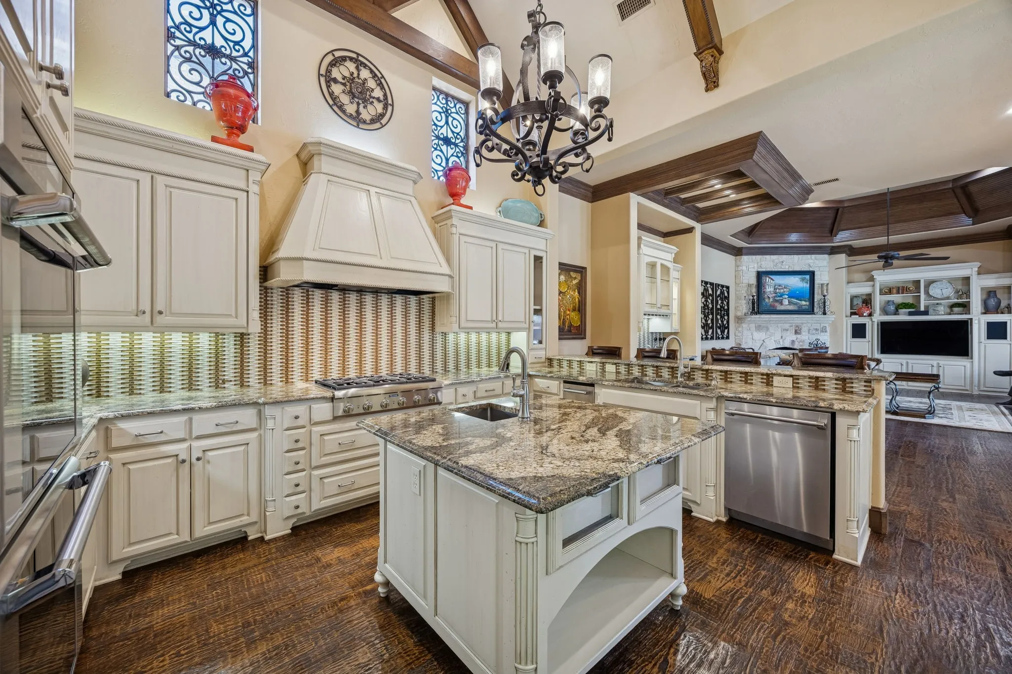 Single Family Residence For Sale in Denton County , 6640 Briar Ridge Lane, Plano, Texas 75024, 4 Bedroom, 5 Bathroom, 3 Garage spaces, 5,731 Sqft, built in 2003, mls#21391926, Real Estate Agent in Plano, Homes For Sale in Denton county, Homes For Sale in Plano, Realtor in Plano Texas, Real Estate Brokerage Independent Realty Texas, Luminita Cordes Realtor