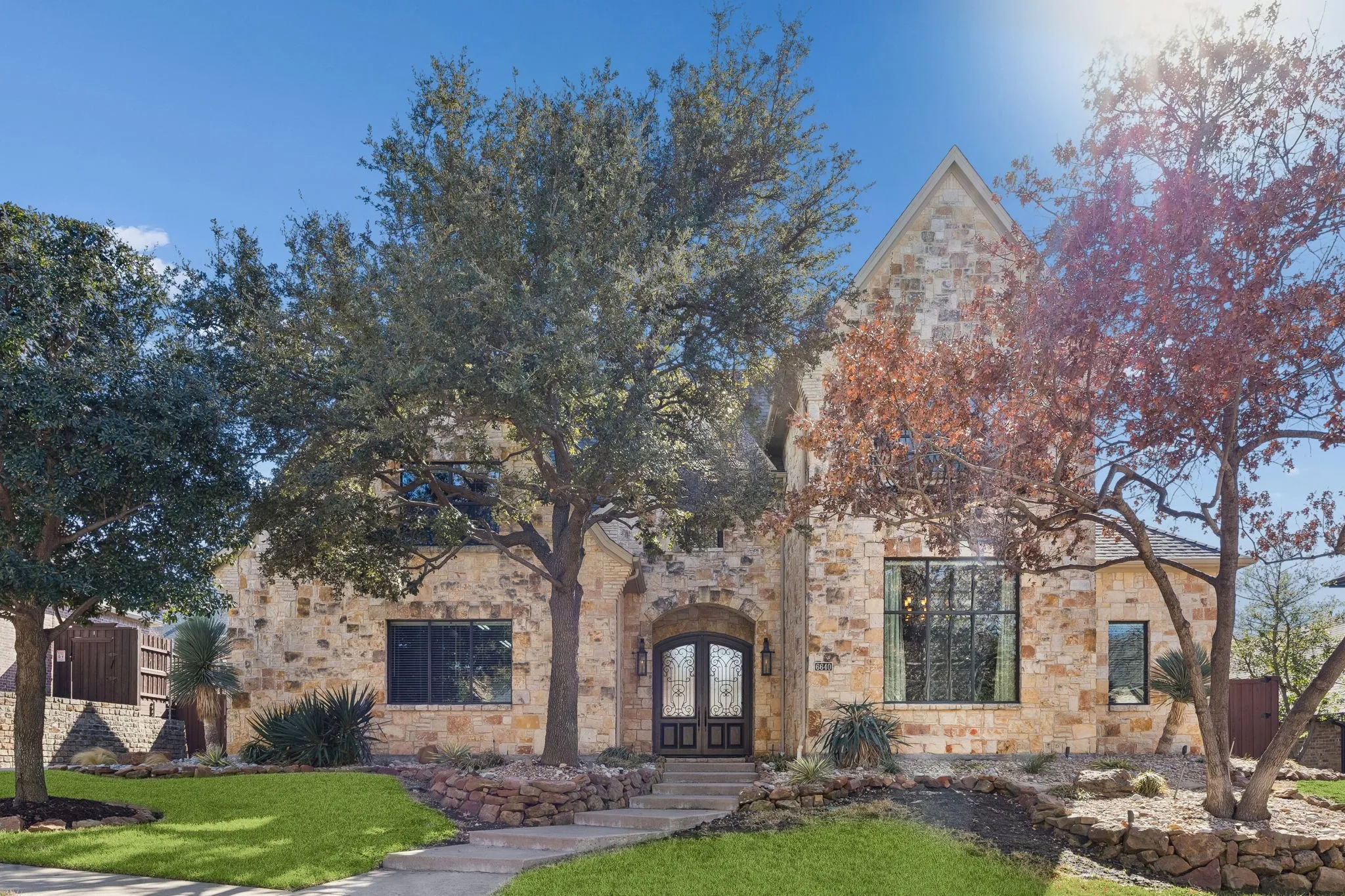 Single Family Residence For Sale in Denton County , 6640 Briar Ridge Lane, Plano, Texas 75024, 4 Bedroom, 5 Bathroom, 3 Garage spaces, 5,731 Sqft, built in 2003, mls#21391926, Real Estate Agent in Plano, Homes For Sale in Denton county, Homes For Sale in Plano, Realtor in Plano Texas, Real Estate Brokerage Independent Realty Texas, Luminita Cordes Realtor