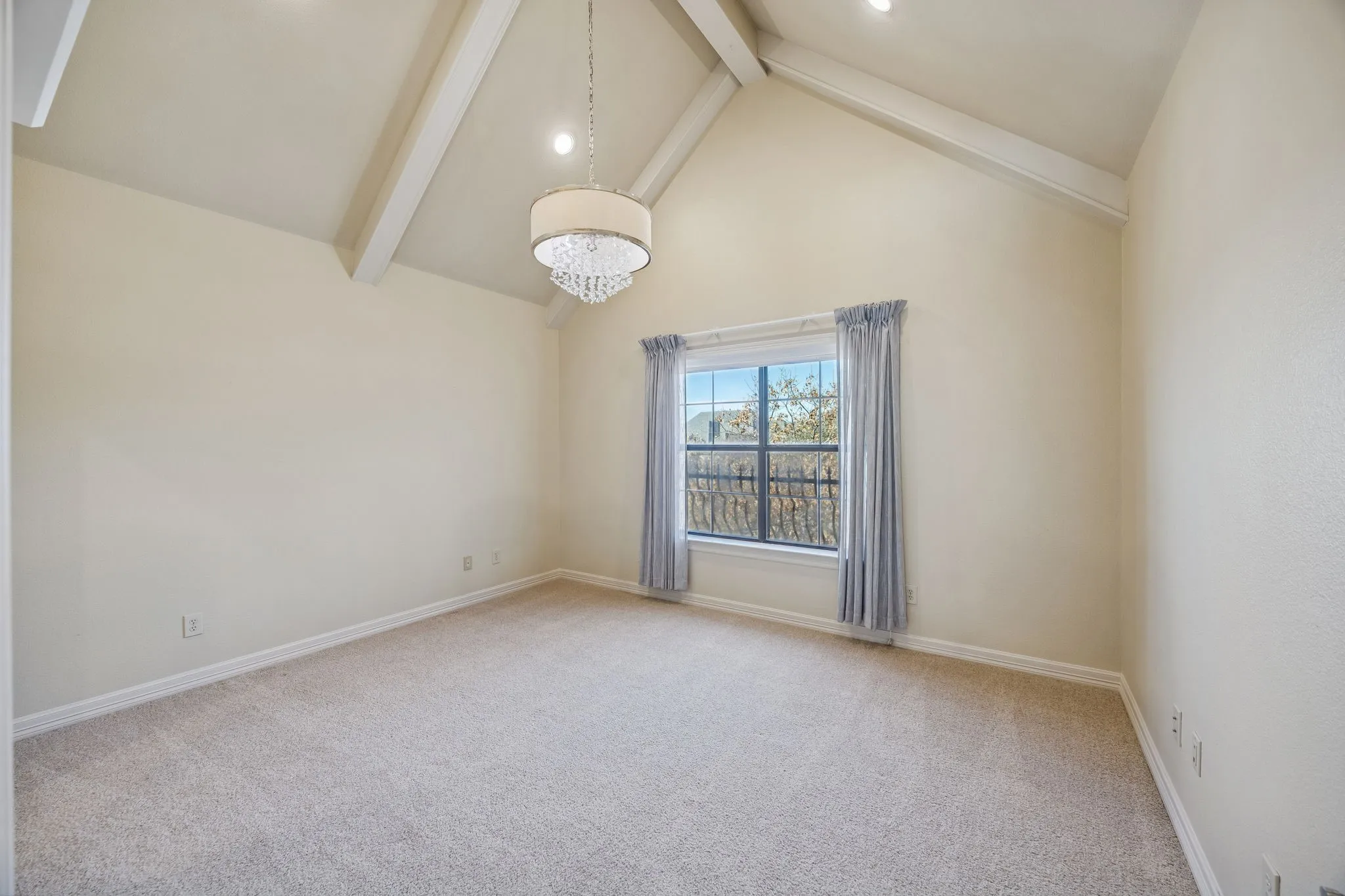 Single Family Residence For Sale in Denton County , 6640 Briar Ridge Lane, Plano, Texas 75024, 4 Bedroom, 5 Bathroom, 3 Garage spaces, 5,731 Sqft, built in 2003, mls#21391926, Real Estate Agent in Plano, Homes For Sale in Denton county, Homes For Sale in Plano, Realtor in Plano Texas, Real Estate Brokerage Independent Realty Texas, Luminita Cordes Realtor