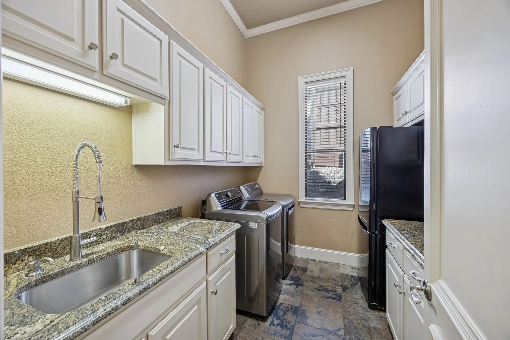 Single Family Residence For Sale in Denton County , 6640 Briar Ridge Lane, Plano, Texas 75024, 4 Bedroom, 5 Bathroom, 3 Garage spaces, 5,731 Sqft, built in 2003, mls#21391926, Real Estate Agent in Plano, Homes For Sale in Denton county, Homes For Sale in Plano, Realtor in Plano Texas, Real Estate Brokerage Independent Realty Texas, Luminita Cordes Realtor