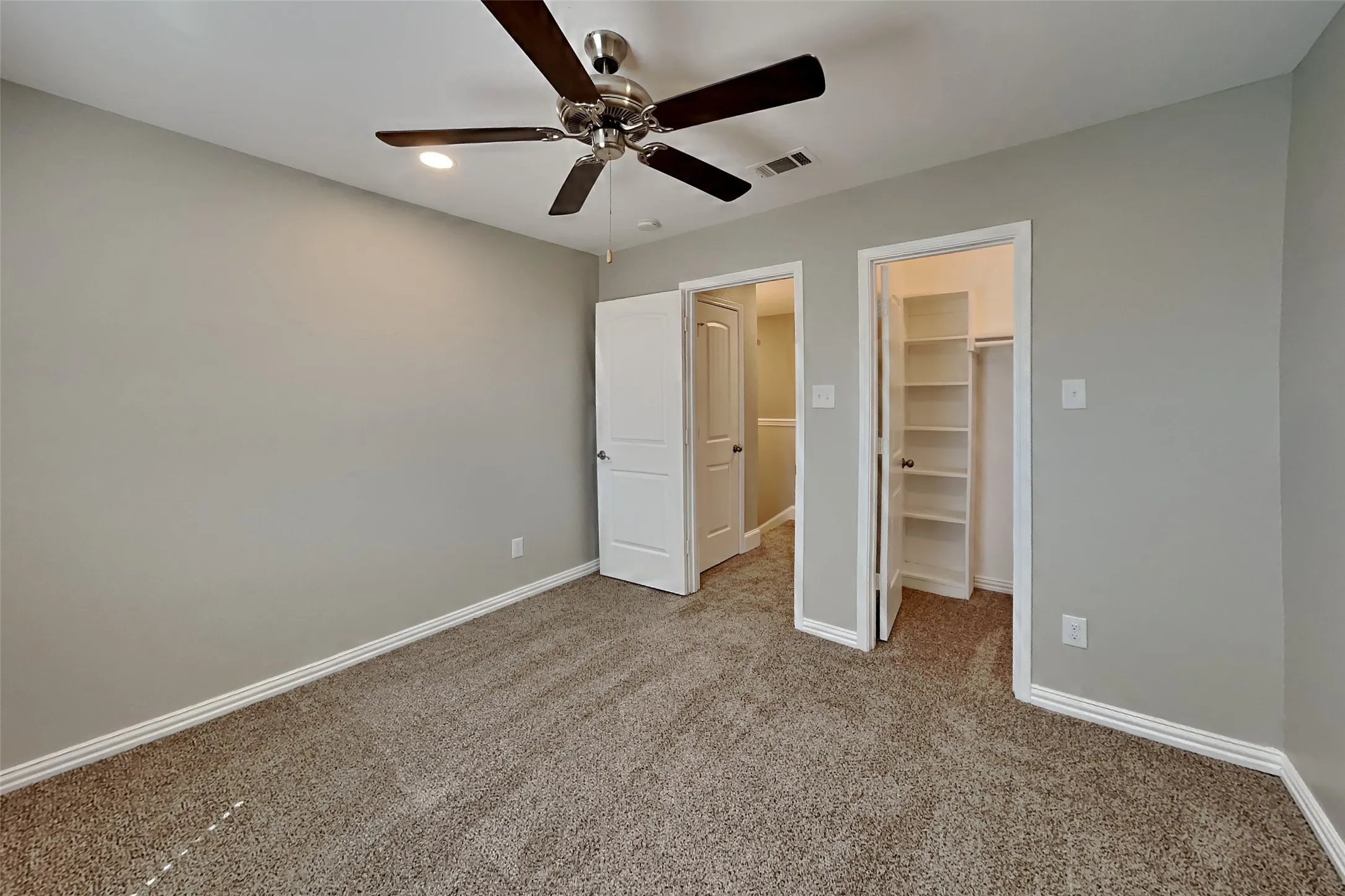 Single Family Residence For Rent in Tarrant County , 345 Chalkstone Drive, Fort Worth, Texas 76131, 4 Bedroom, 3 Bathroom, 2 Garage spaces, 2,253 Sqft, built in 2011, mls#21393689, Real Estate Agent in Fort Worth, Homes For Rent in Tarrant county, Homes For Rent in Fort Worth, Realtor in Fort Worth Texas, Real Estate Brokerage Independent Realty Texas, Luminita Cordes Realtor