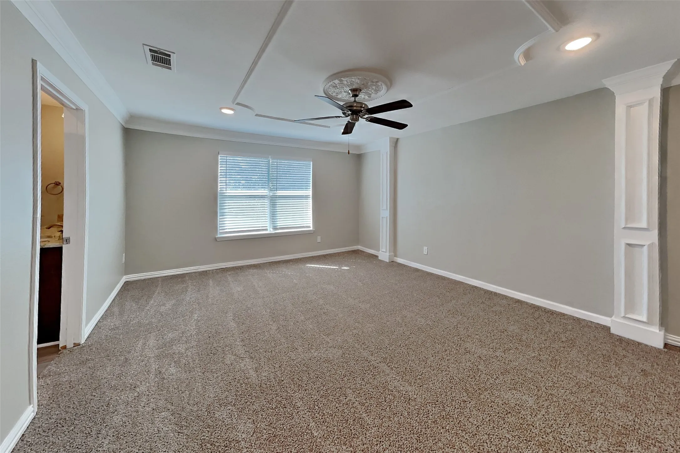 Single Family Residence For Rent in Tarrant County , 345 Chalkstone Drive, Fort Worth, Texas 76131, 4 Bedroom, 3 Bathroom, 2 Garage spaces, 2,253 Sqft, built in 2011, mls#21393689, Real Estate Agent in Fort Worth, Homes For Rent in Tarrant county, Homes For Rent in Fort Worth, Realtor in Fort Worth Texas, Real Estate Brokerage Independent Realty Texas, Luminita Cordes Realtor