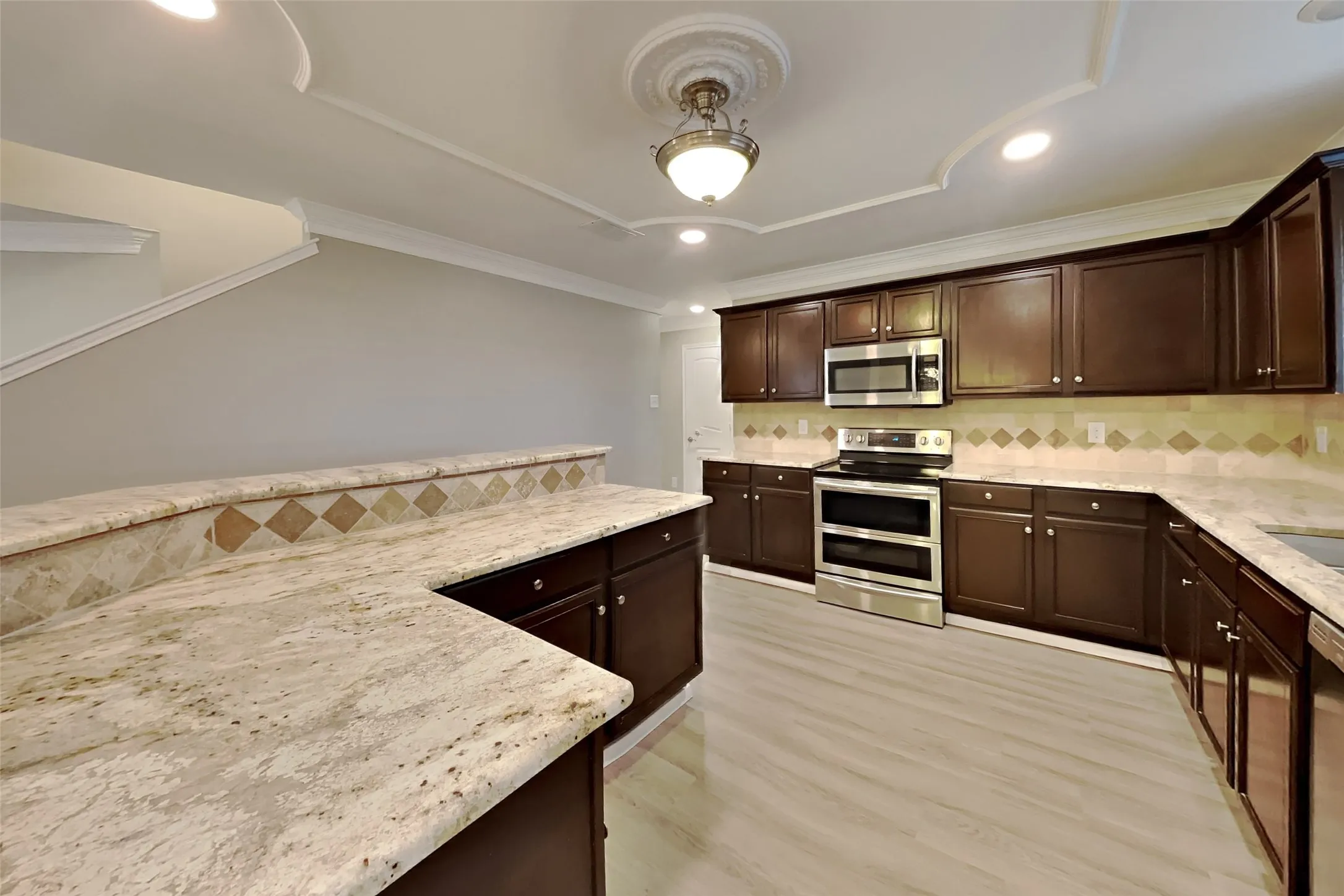 Single Family Residence For Rent in Tarrant County , 345 Chalkstone Drive, Fort Worth, Texas 76131, 4 Bedroom, 3 Bathroom, 2 Garage spaces, 2,253 Sqft, built in 2011, mls#21393689, Real Estate Agent in Fort Worth, Homes For Rent in Tarrant county, Homes For Rent in Fort Worth, Realtor in Fort Worth Texas, Real Estate Brokerage Independent Realty Texas, Luminita Cordes Realtor