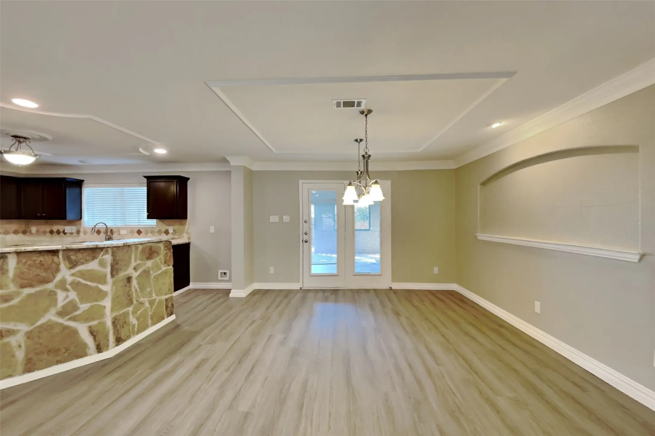 Single Family Residence For Rent in Tarrant County , 345 Chalkstone Drive, Fort Worth, Texas 76131, 4 Bedroom, 3 Bathroom, 2 Garage spaces, 2,253 Sqft, built in 2011, mls#21393689, Real Estate Agent in Fort Worth, Homes For Rent in Tarrant county, Homes For Rent in Fort Worth, Realtor in Fort Worth Texas, Real Estate Brokerage Independent Realty Texas, Luminita Cordes Realtor