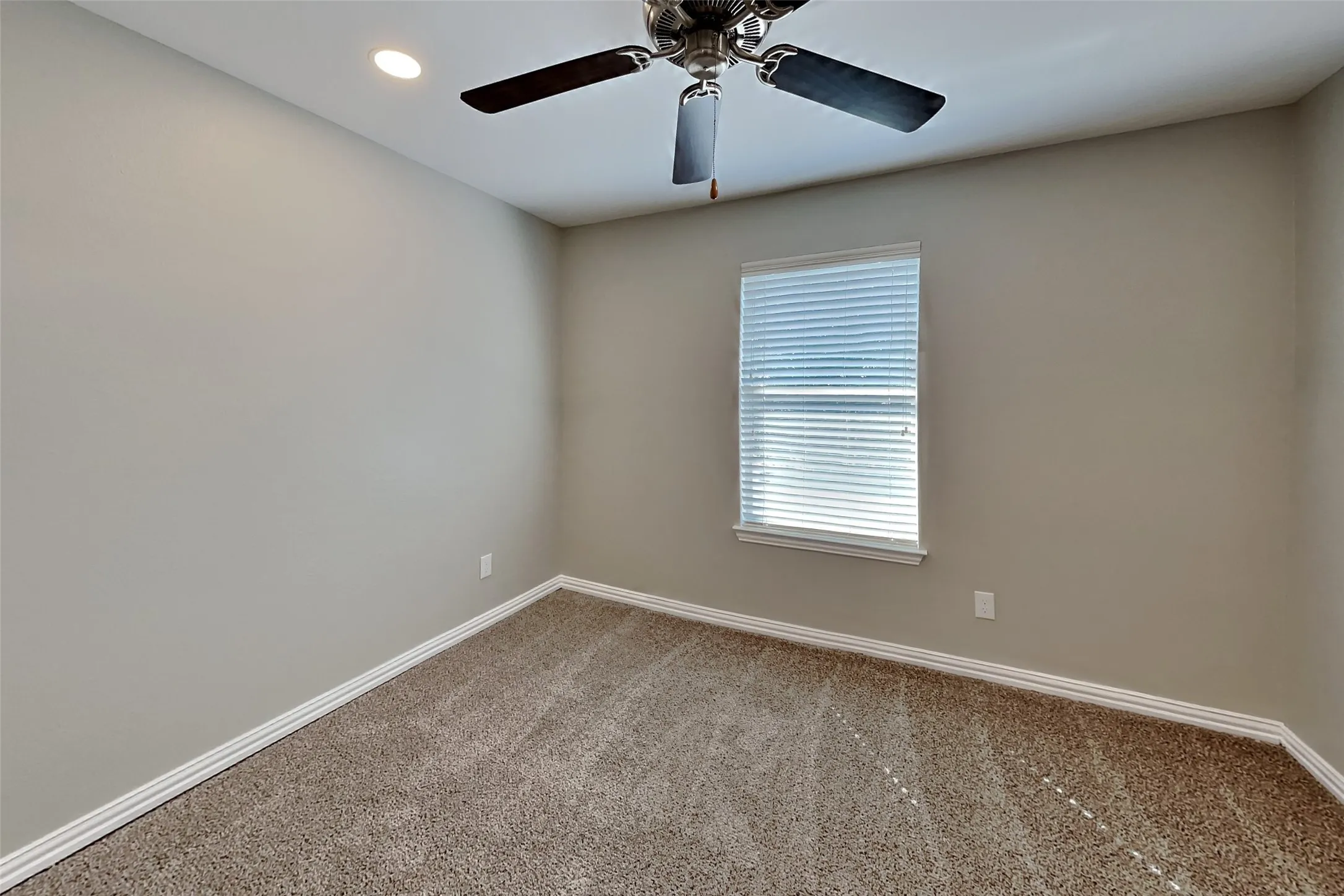 Single Family Residence For Rent in Tarrant County , 345 Chalkstone Drive, Fort Worth, Texas 76131, 4 Bedroom, 3 Bathroom, 2 Garage spaces, 2,253 Sqft, built in 2011, mls#21393689, Real Estate Agent in Fort Worth, Homes For Rent in Tarrant county, Homes For Rent in Fort Worth, Realtor in Fort Worth Texas, Real Estate Brokerage Independent Realty Texas, Luminita Cordes Realtor