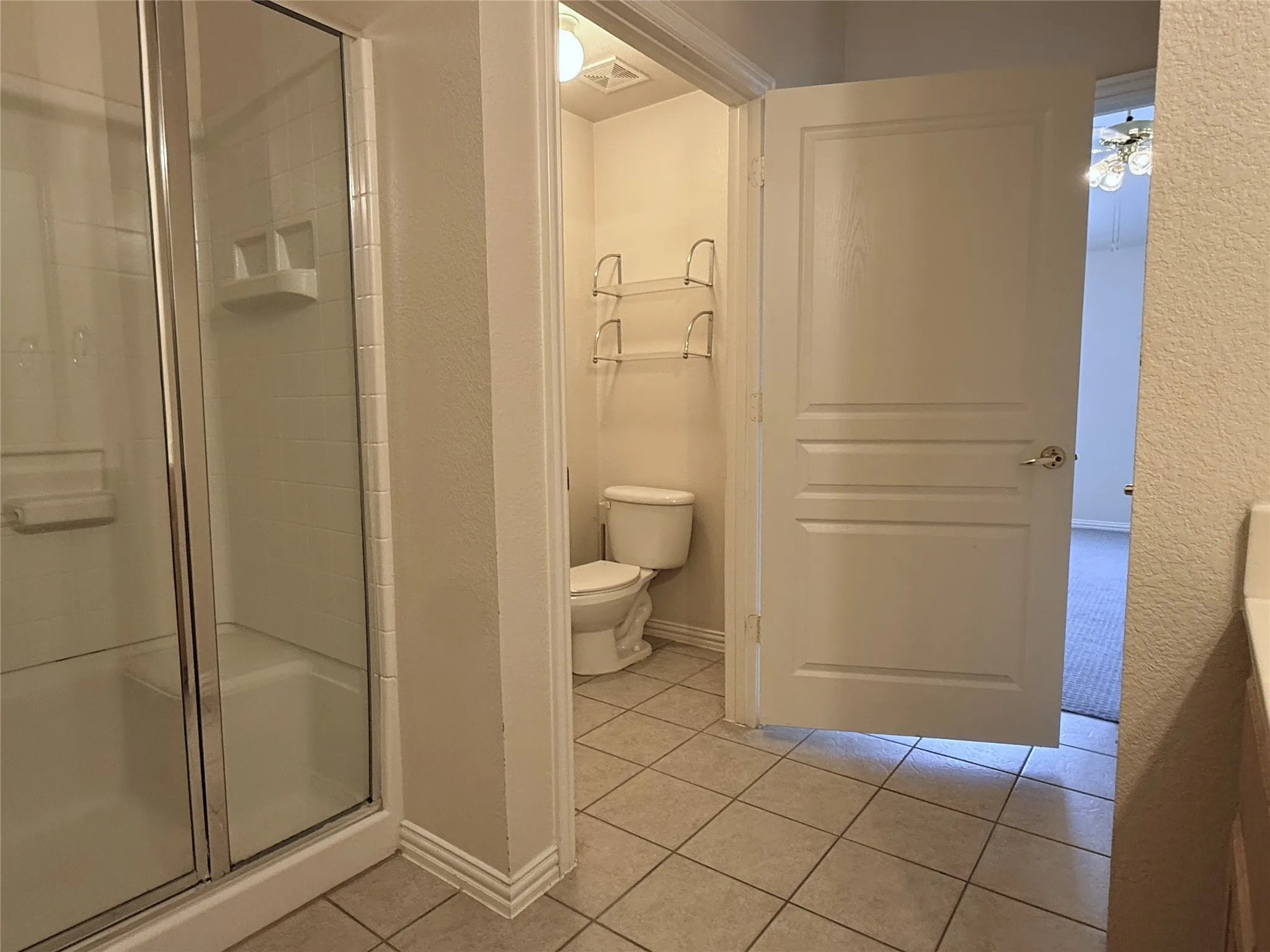 Single Family Residence For Rent in Collin County , 1308 Shinnecock, Fairview, Texas 75069, 3 Bedroom, 2 Bathroom, 2 Garage spaces, 1,500 Sqft, built in 2006, mls#21393690, Real Estate Agent in Fairview, Homes For Rent in Collin county, Homes For Rent in Fairview, Realtor in Fairview Texas, Real Estate Brokerage Independent Realty Texas, Luminita Cordes Realtor
