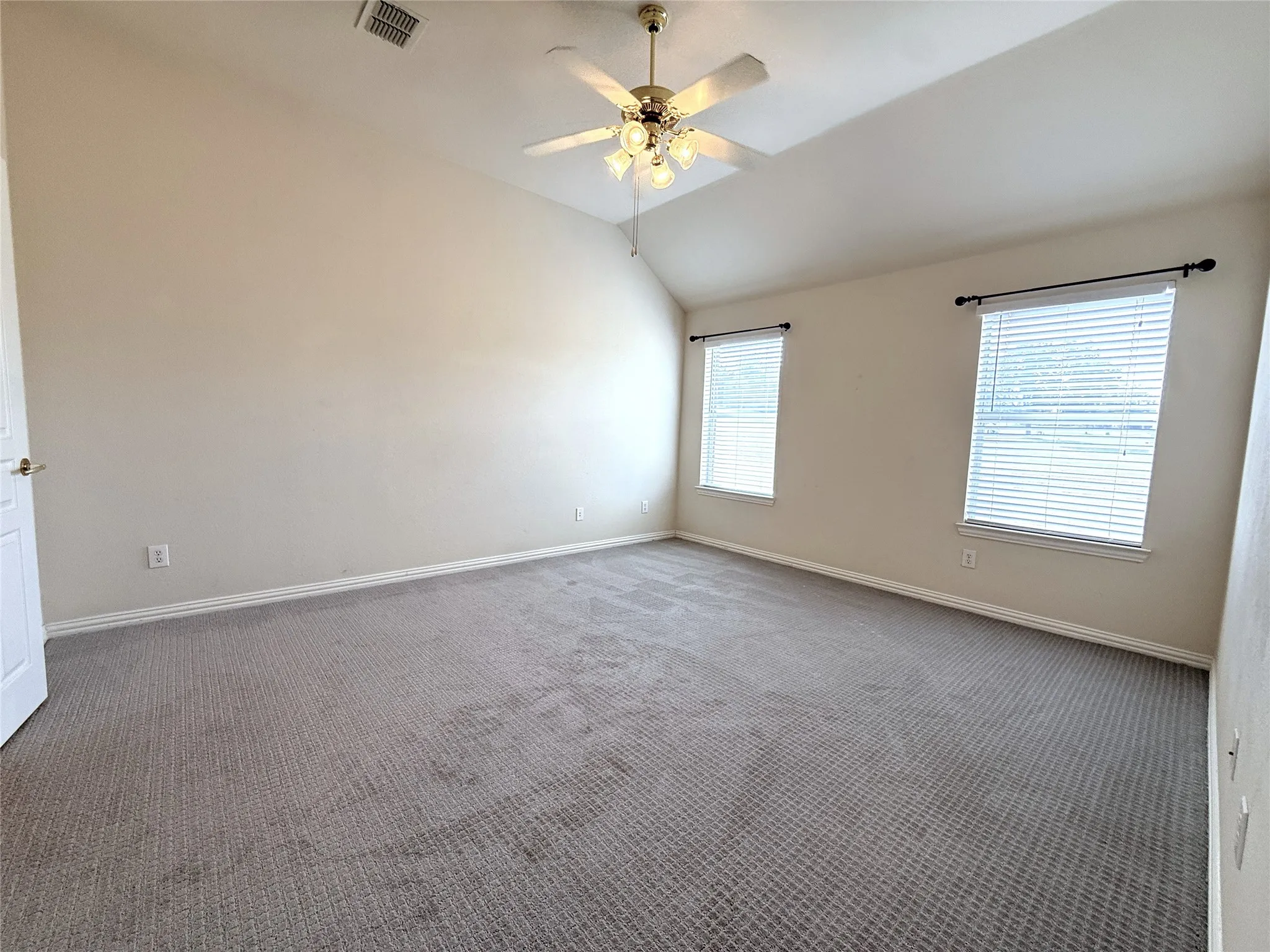Primary BR, new carpet