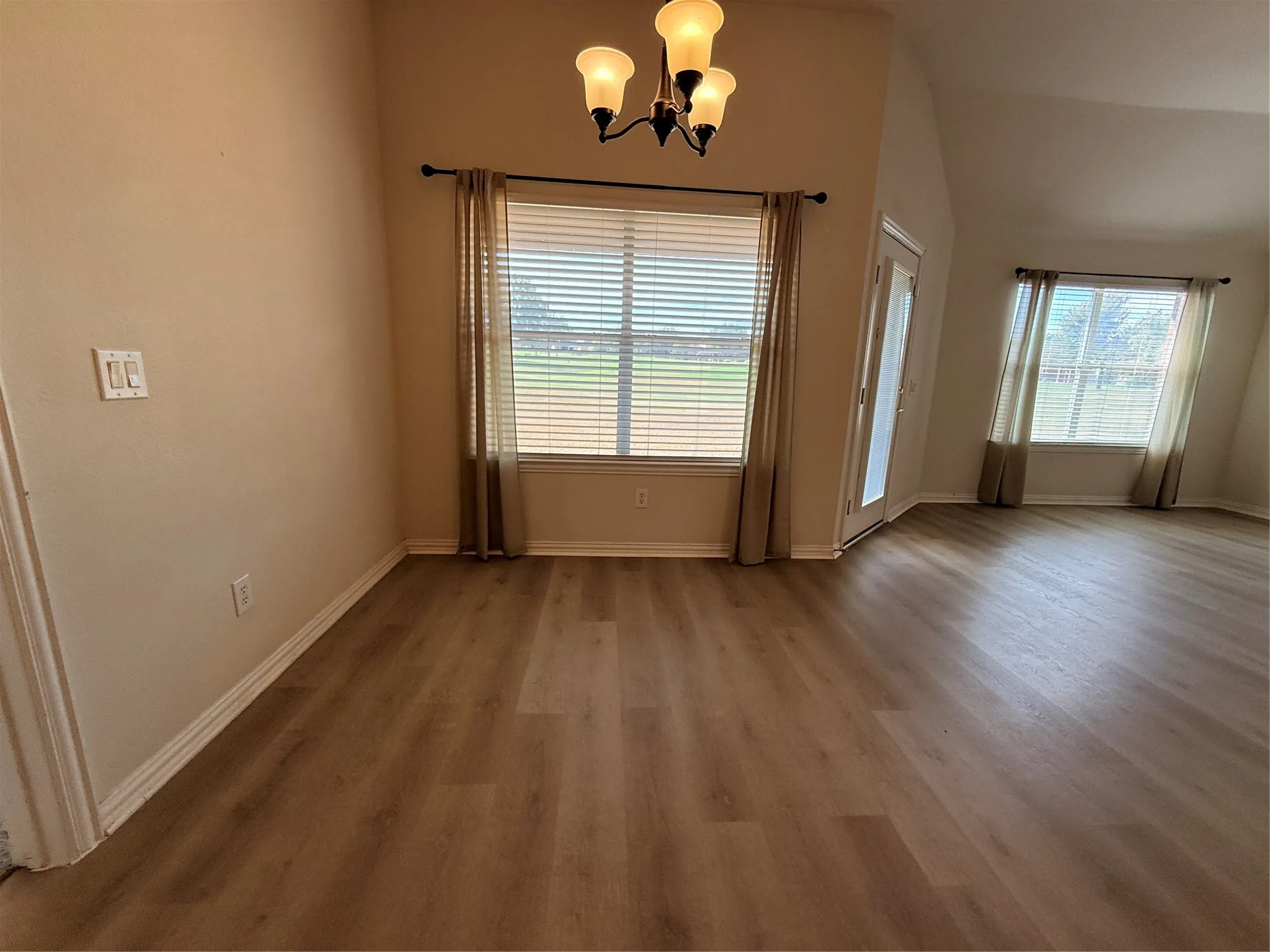 dining area with views of golf course