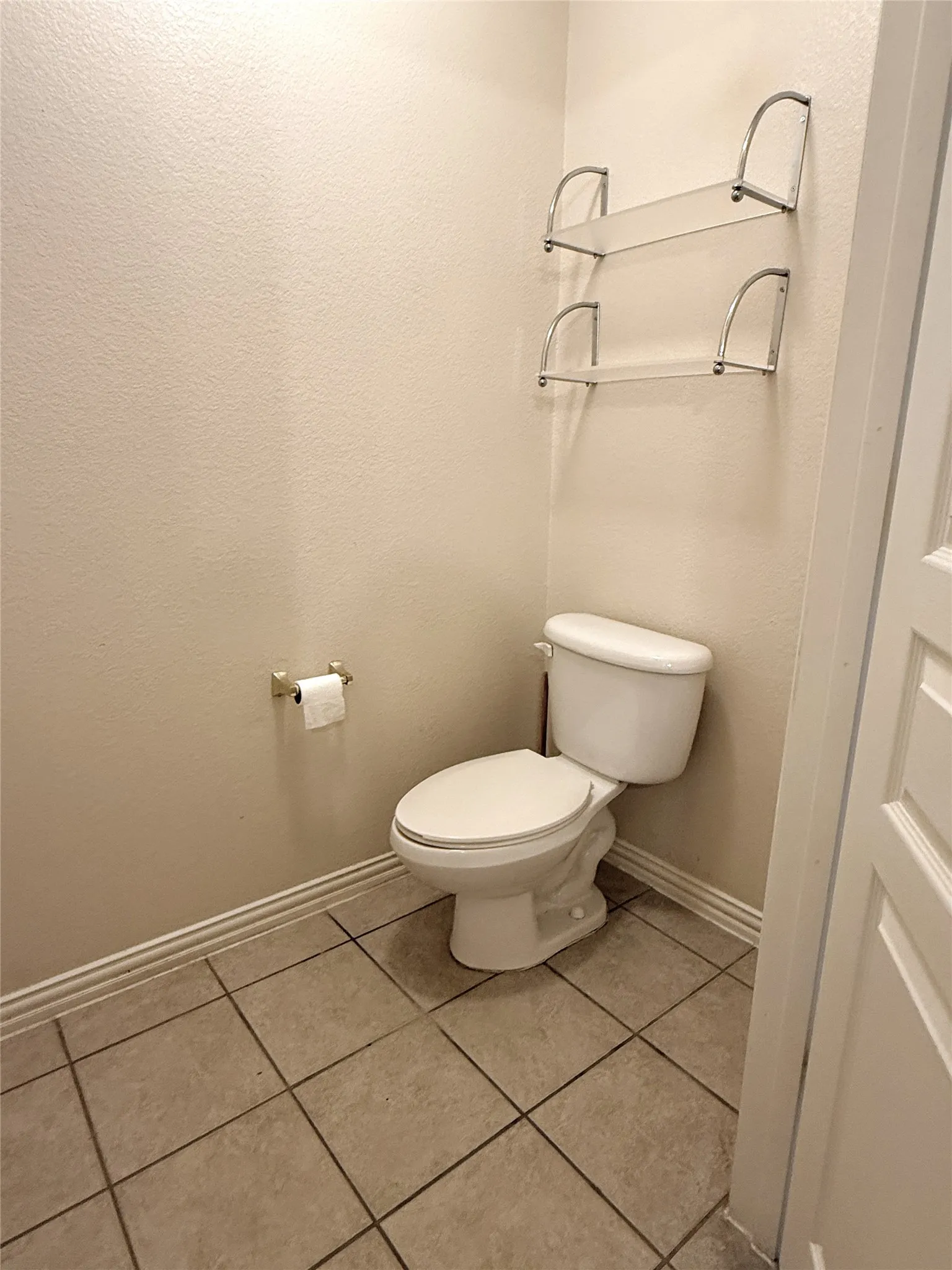 Single Family Residence For Rent in Collin County , 1308 Shinnecock, Fairview, Texas 75069, 3 Bedroom, 2 Bathroom, 2 Garage spaces, 1,500 Sqft, built in 2006, mls#21393690, Real Estate Agent in Fairview, Homes For Rent in Collin county, Homes For Rent in Fairview, Realtor in Fairview Texas, Real Estate Brokerage Independent Realty Texas, Luminita Cordes Realtor