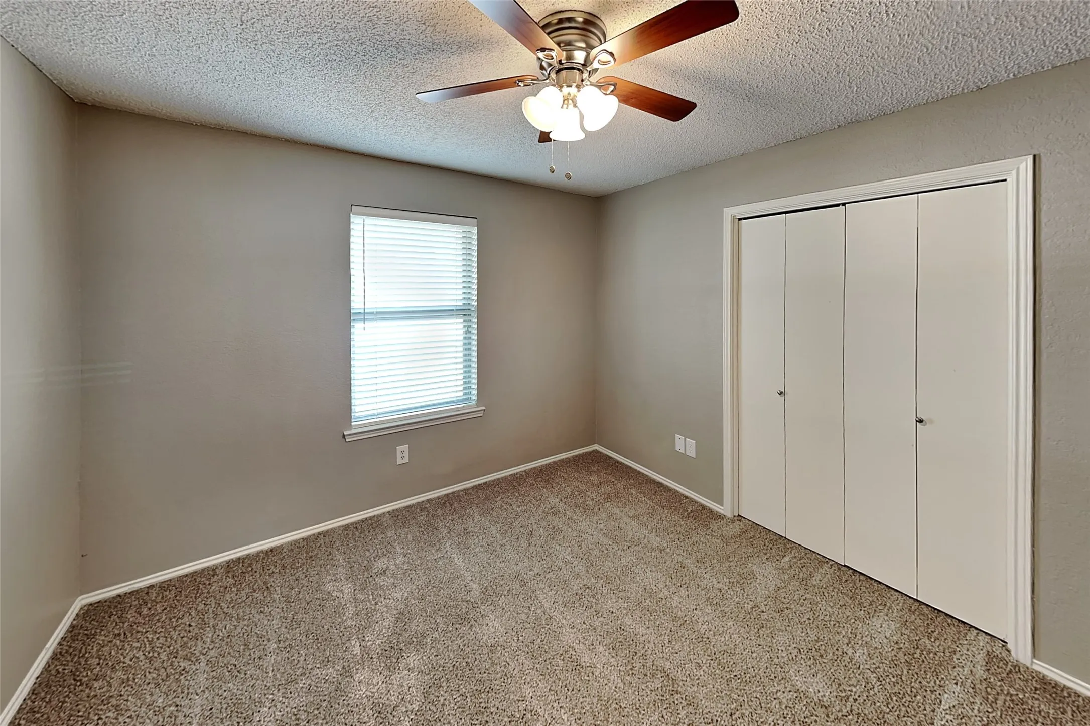 Single Family Residence For Rent in Tarrant County , 1562 Tiffany Forest Lane, Grapevine, Texas 76051, 3 Bedroom, 2 Bathroom, 2 Garage spaces, 1,803 Sqft, built in 1981, mls#21393691, Real Estate Agent in Grapevine, Homes For Rent in Tarrant county, Homes For Rent in Grapevine, Realtor in Grapevine Texas, Real Estate Brokerage Independent Realty Texas, Luminita Cordes Realtor