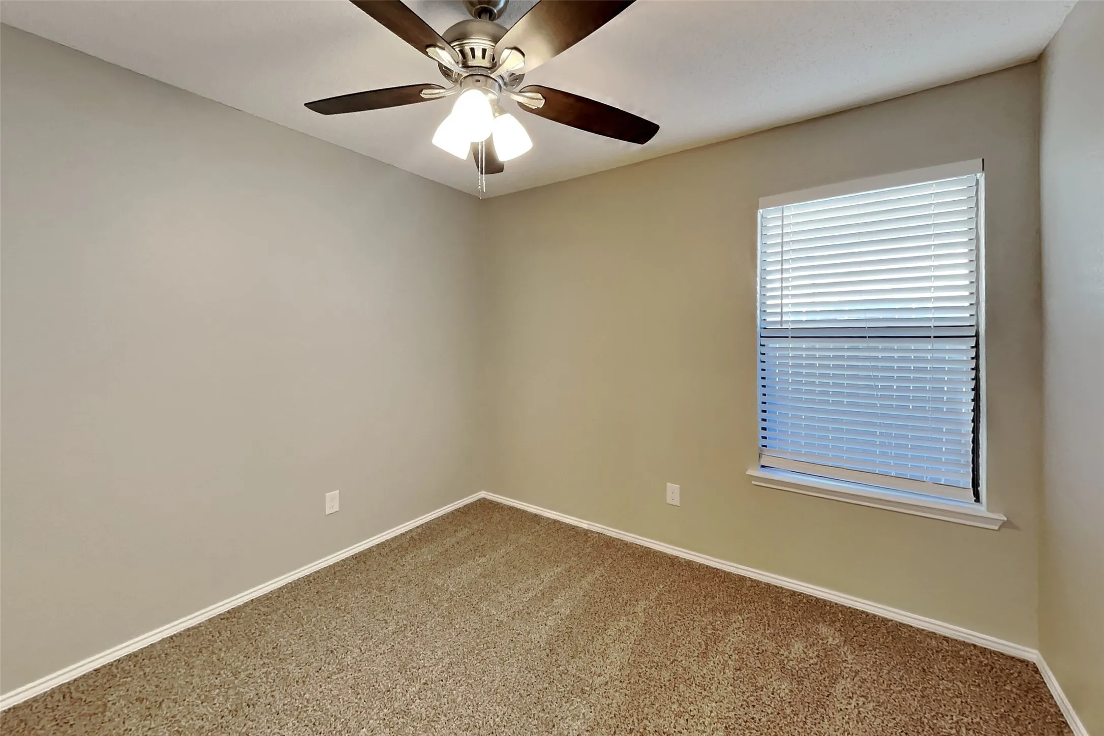 Single Family Residence For Rent in Tarrant County , 4820 Ashton Avenue, Fort Worth, Texas 76137, 3 Bedroom, 2 Bathroom, 2 Garage spaces, 1,864 Sqft, built in 1989, mls#21393692, Real Estate Agent in Fort Worth, Homes For Rent in Tarrant county, Homes For Rent in Fort Worth, Realtor in Fort Worth Texas, Real Estate Brokerage Independent Realty Texas, Luminita Cordes Realtor